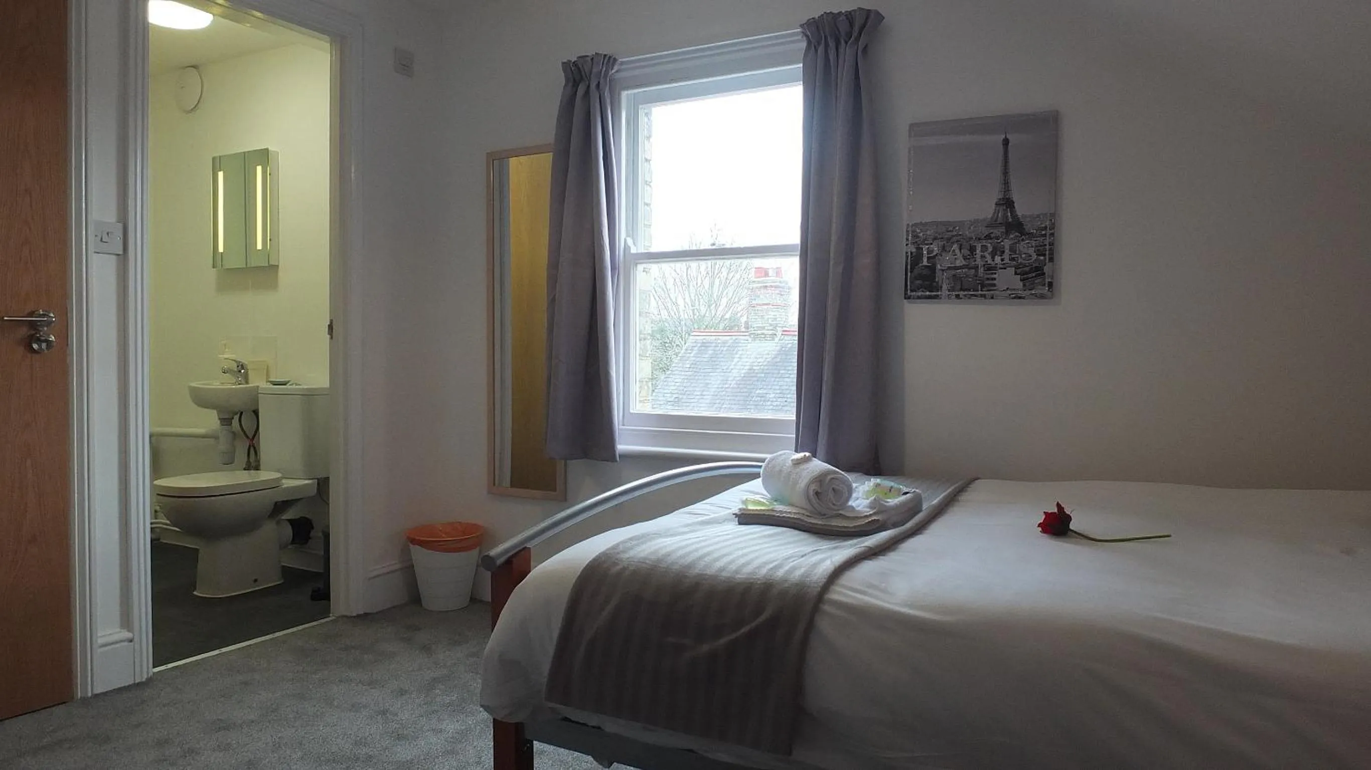 Bed in The Mill Suites - Tas Accommodations