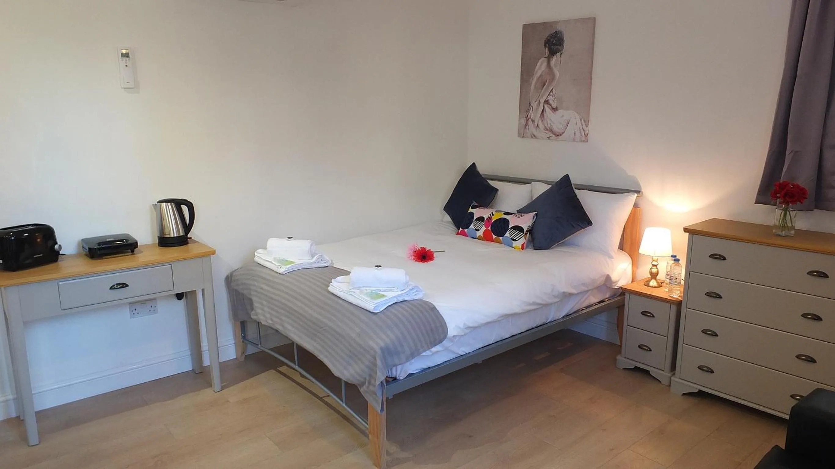 Bed in The Mill Suites - Tas Accommodations