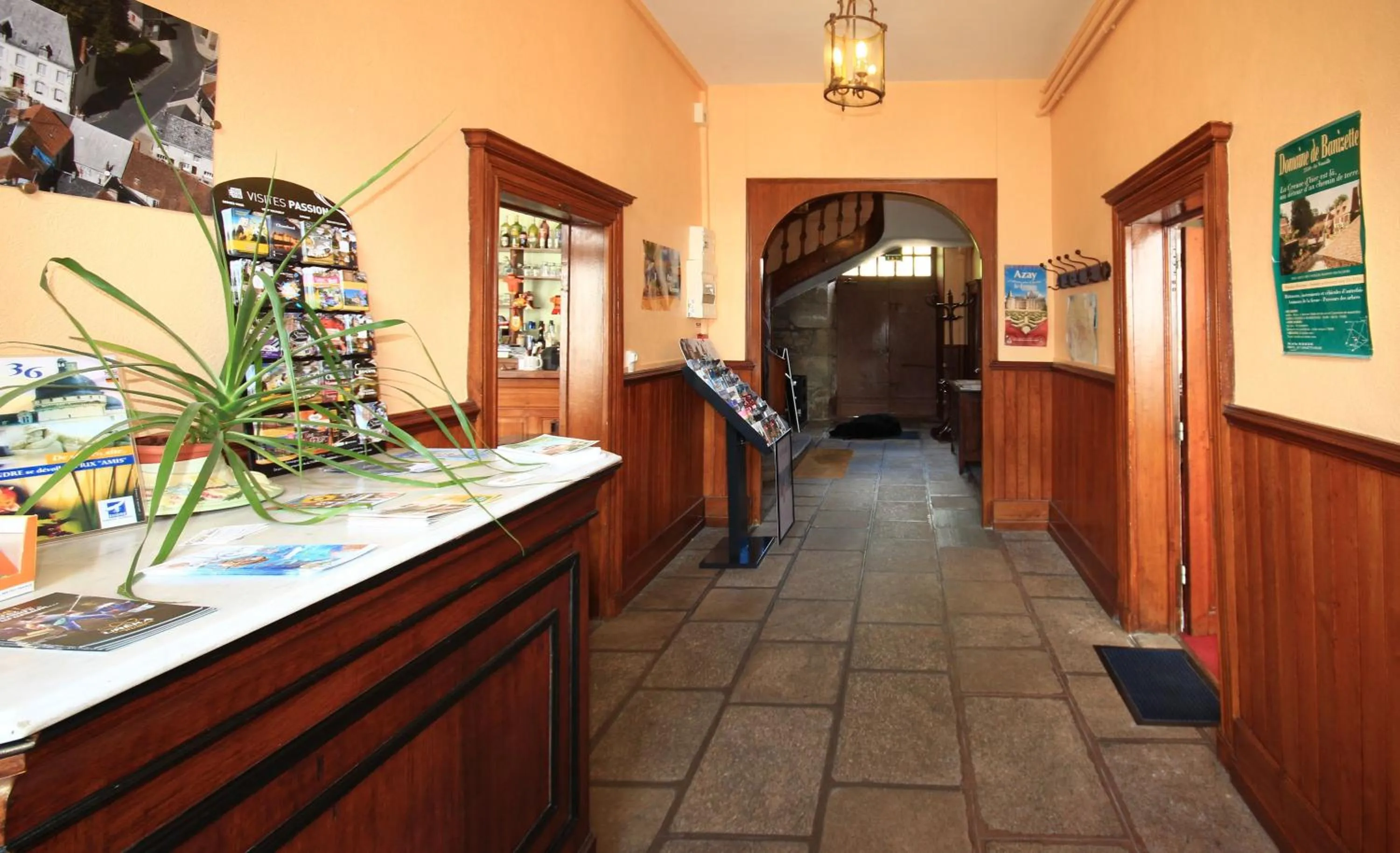 Lobby or reception in Hôtel du Berry