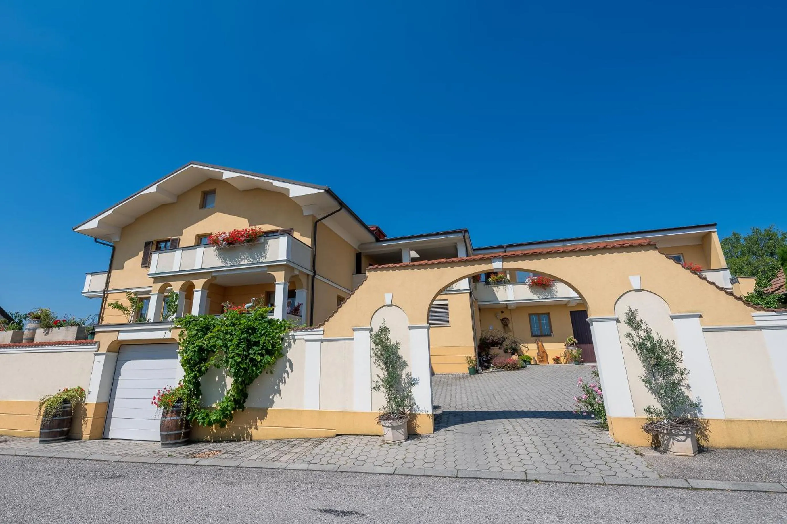 Property building in Haus Martin - Schneeberger