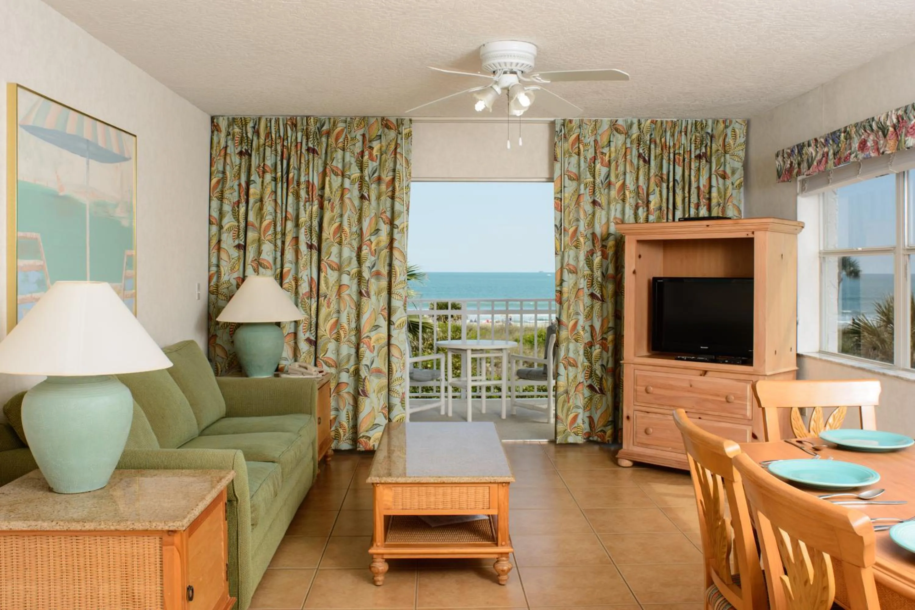 TV and multimedia in Discovery Beach Resort