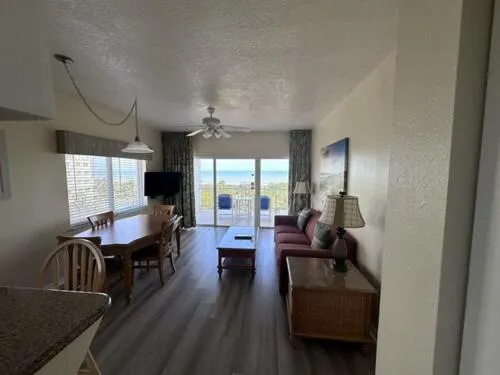 Discovery Beach Resort