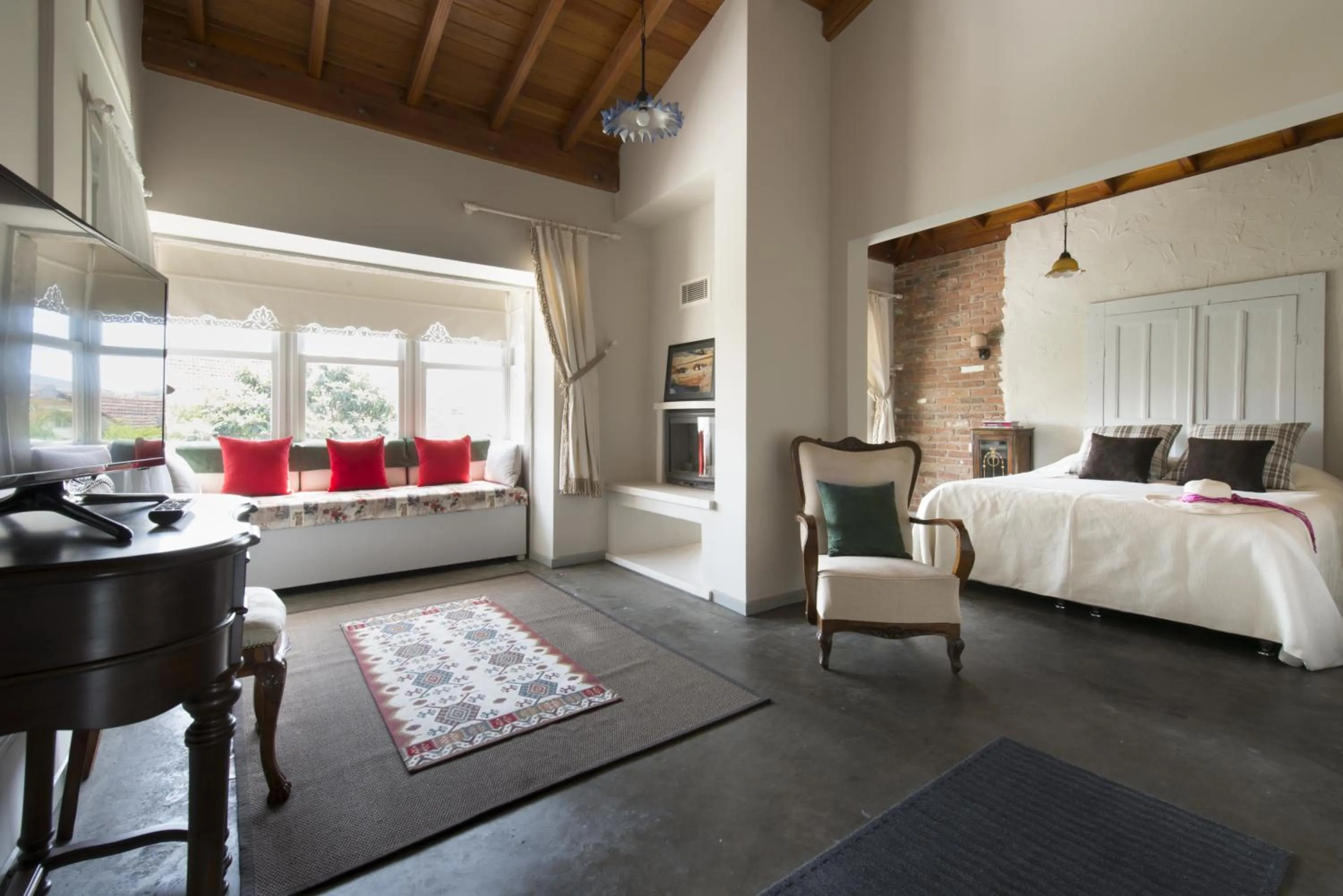 Photo of the whole room in Alacati Kostem Hotel - Special Category