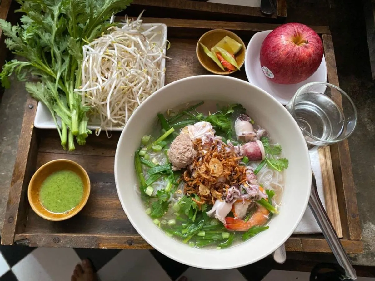 Food and drinks in IAM SAIGON Homestay