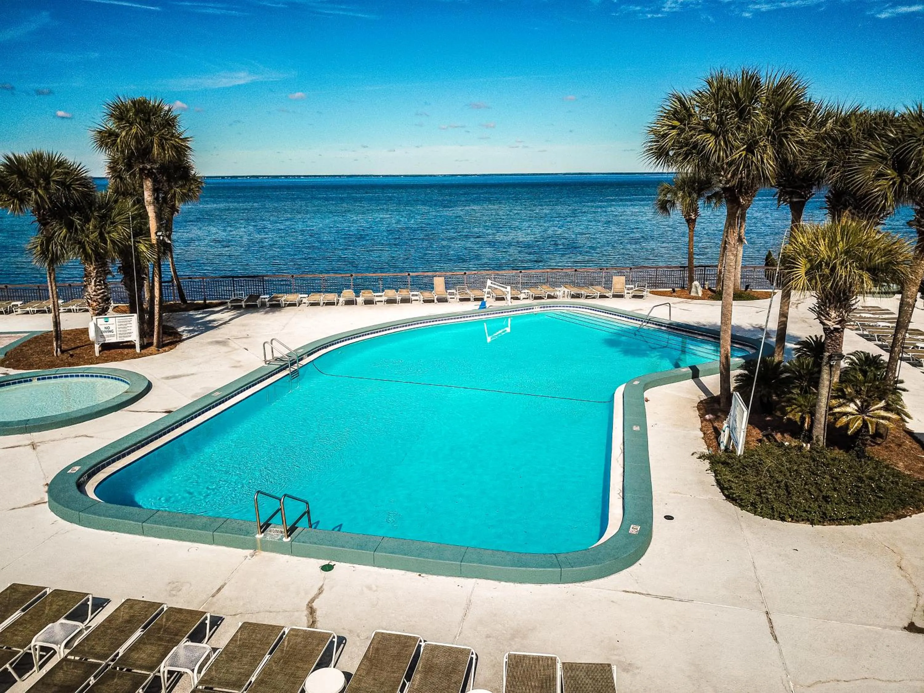 Swimming pool in Bay Club of Sandestin