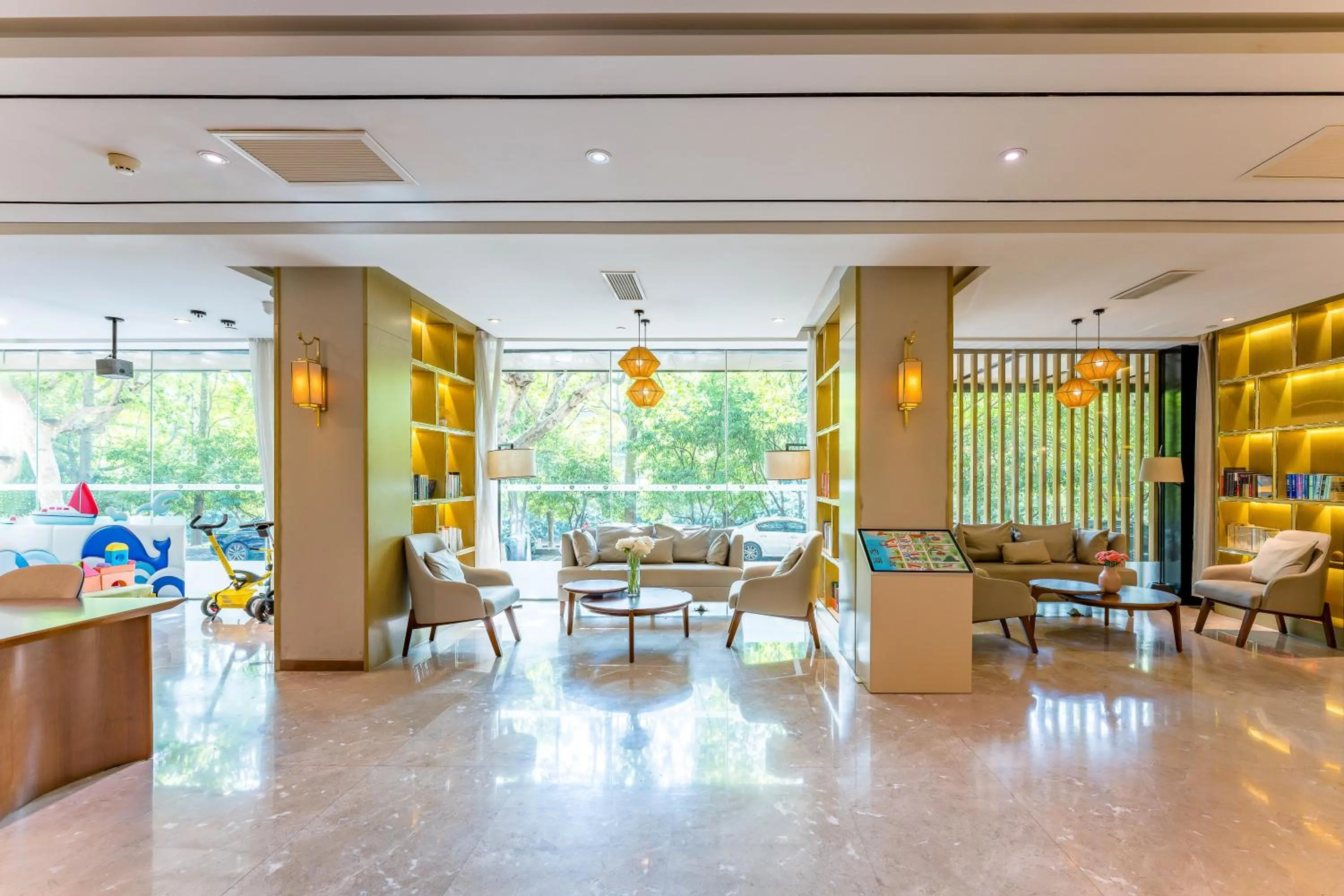 Property building in Hangzhou West Lake Hubin Yintai Atour Hotel