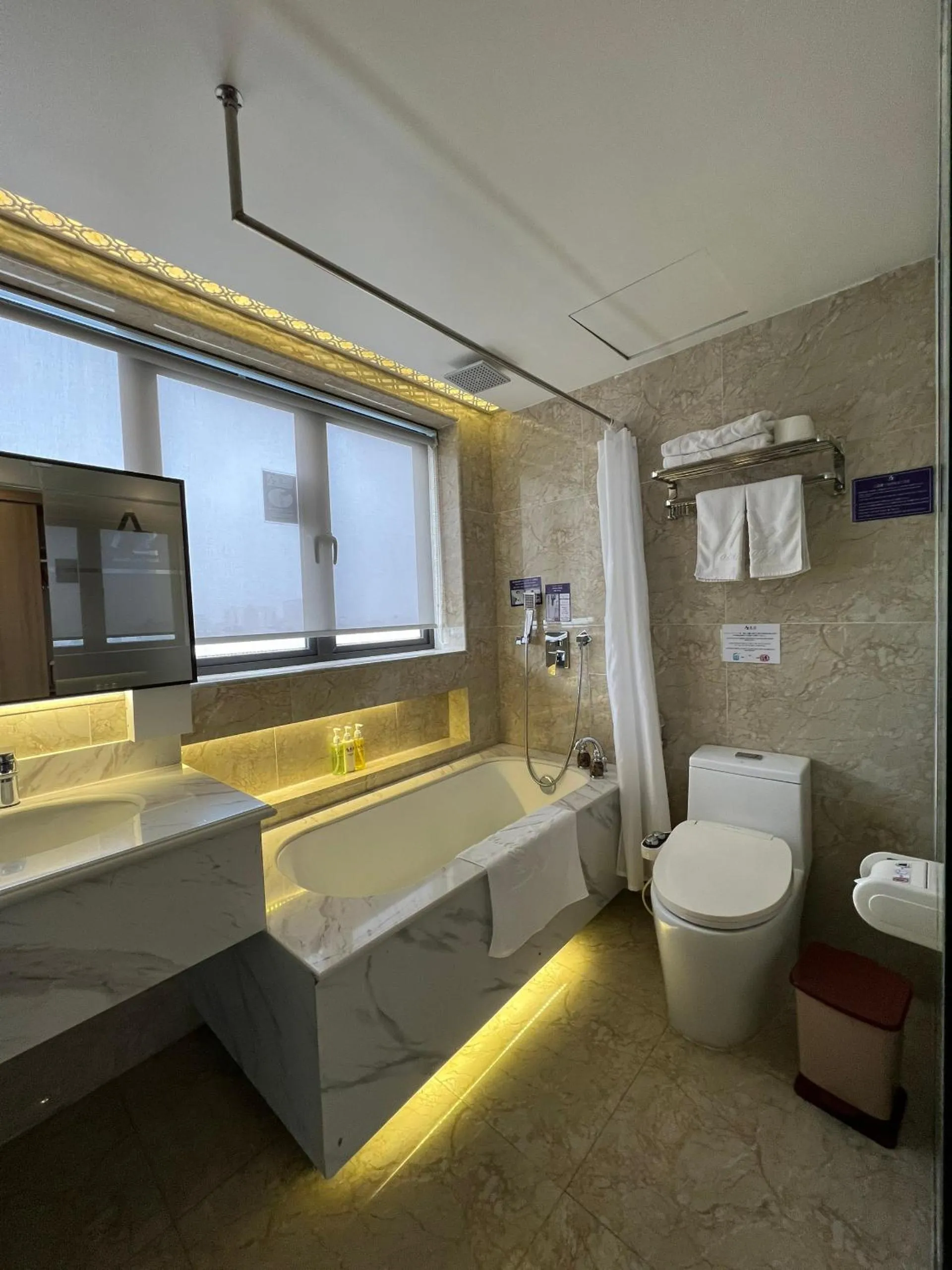 Azumaya Hotel Hai Phong