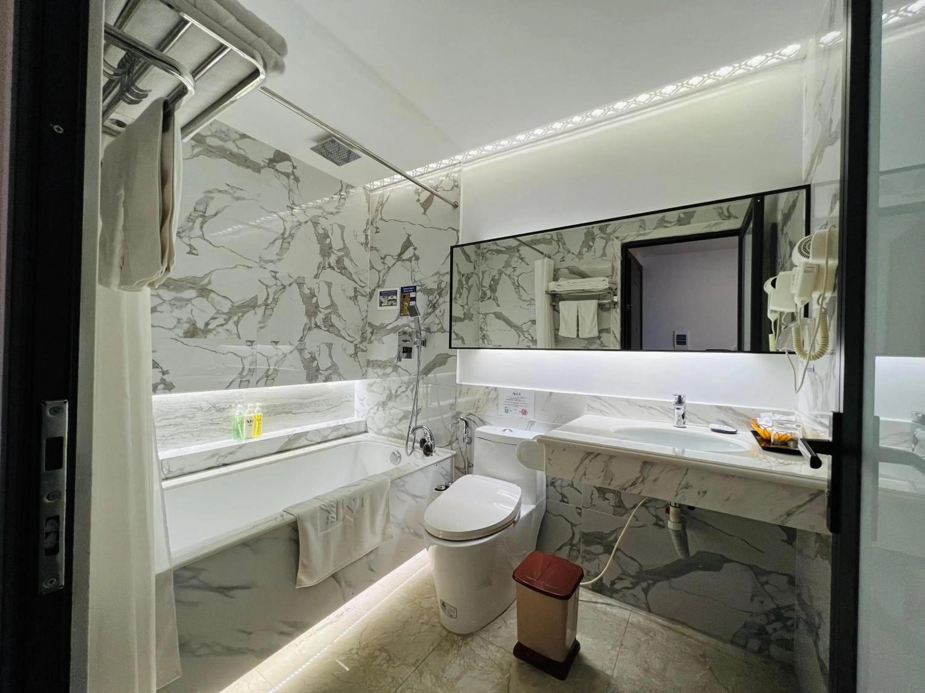 Azumaya Hotel Hai Phong