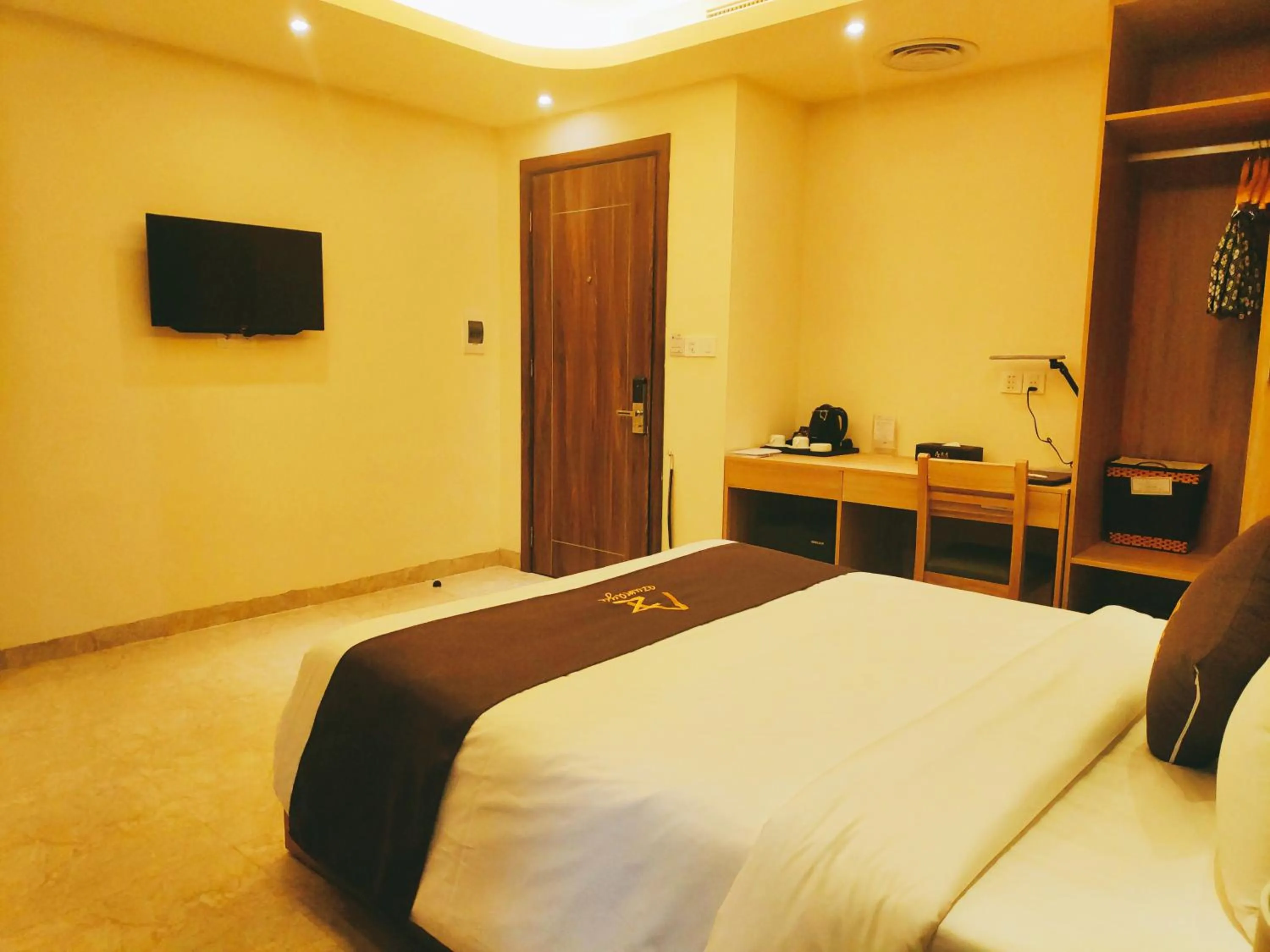 Photo of the whole room, Bed in Azumaya Hotel Hai Phong