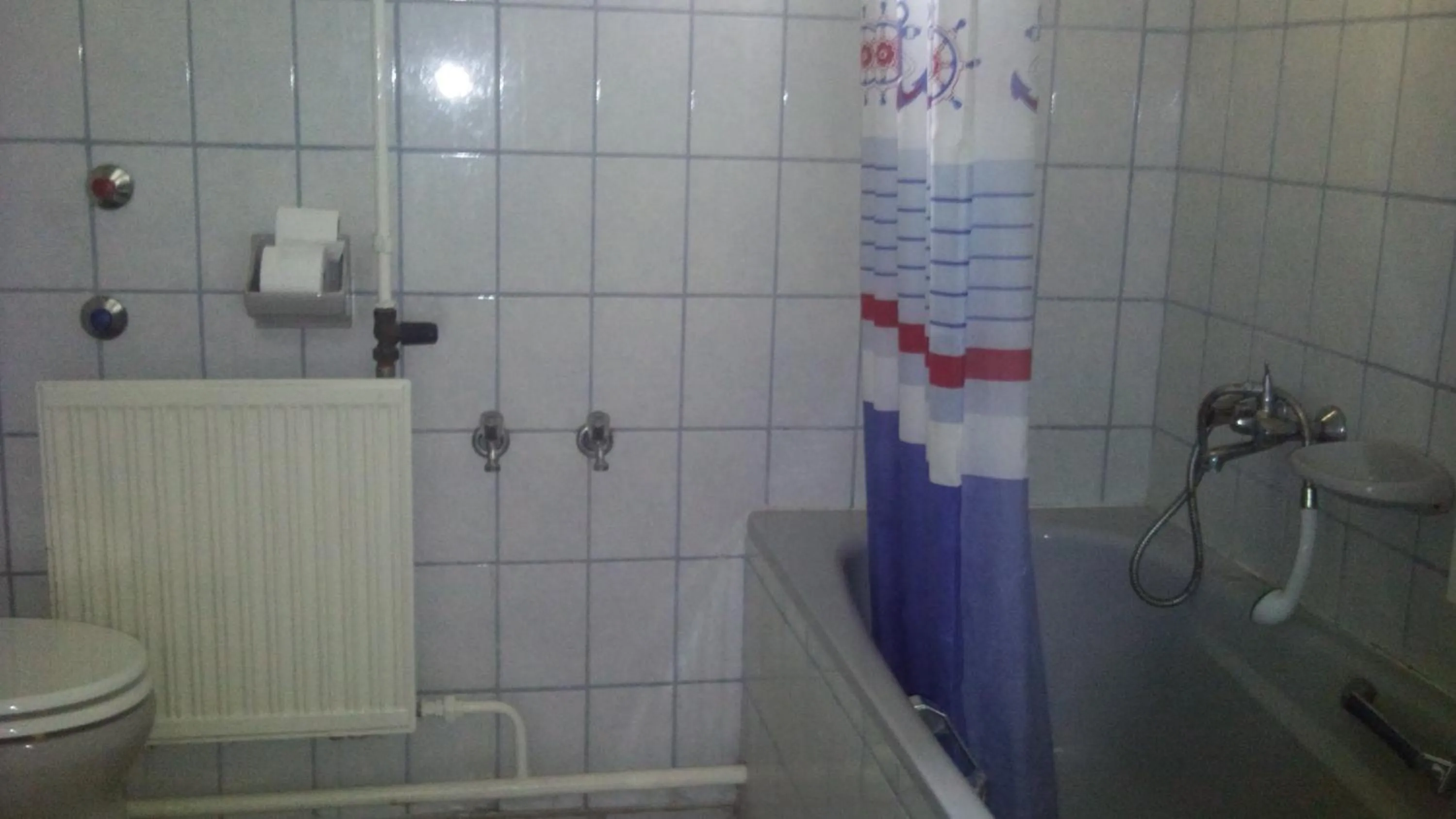Shower in Lillafüred Kapuja Hotel