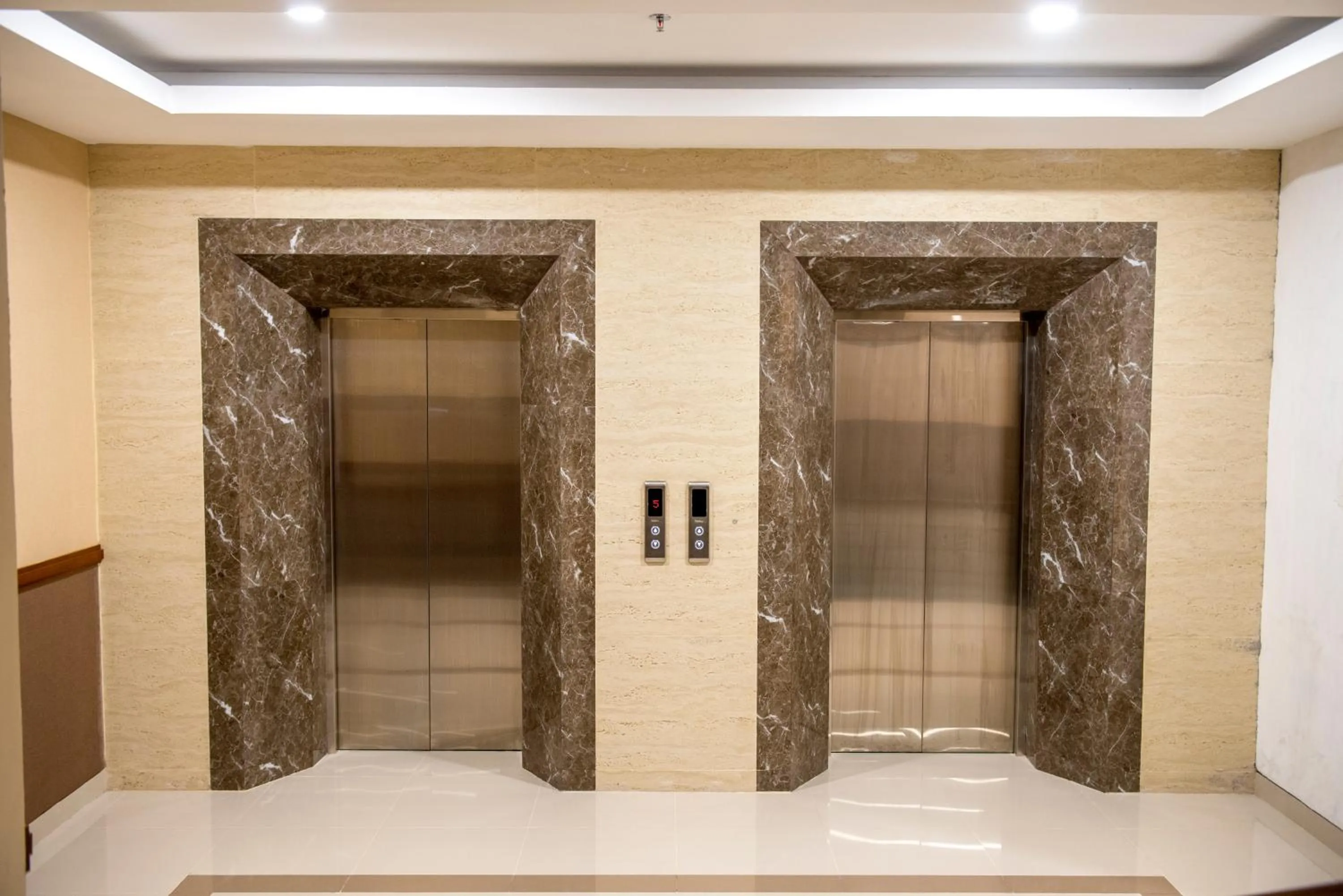 elevator in Grand Padis Hotel