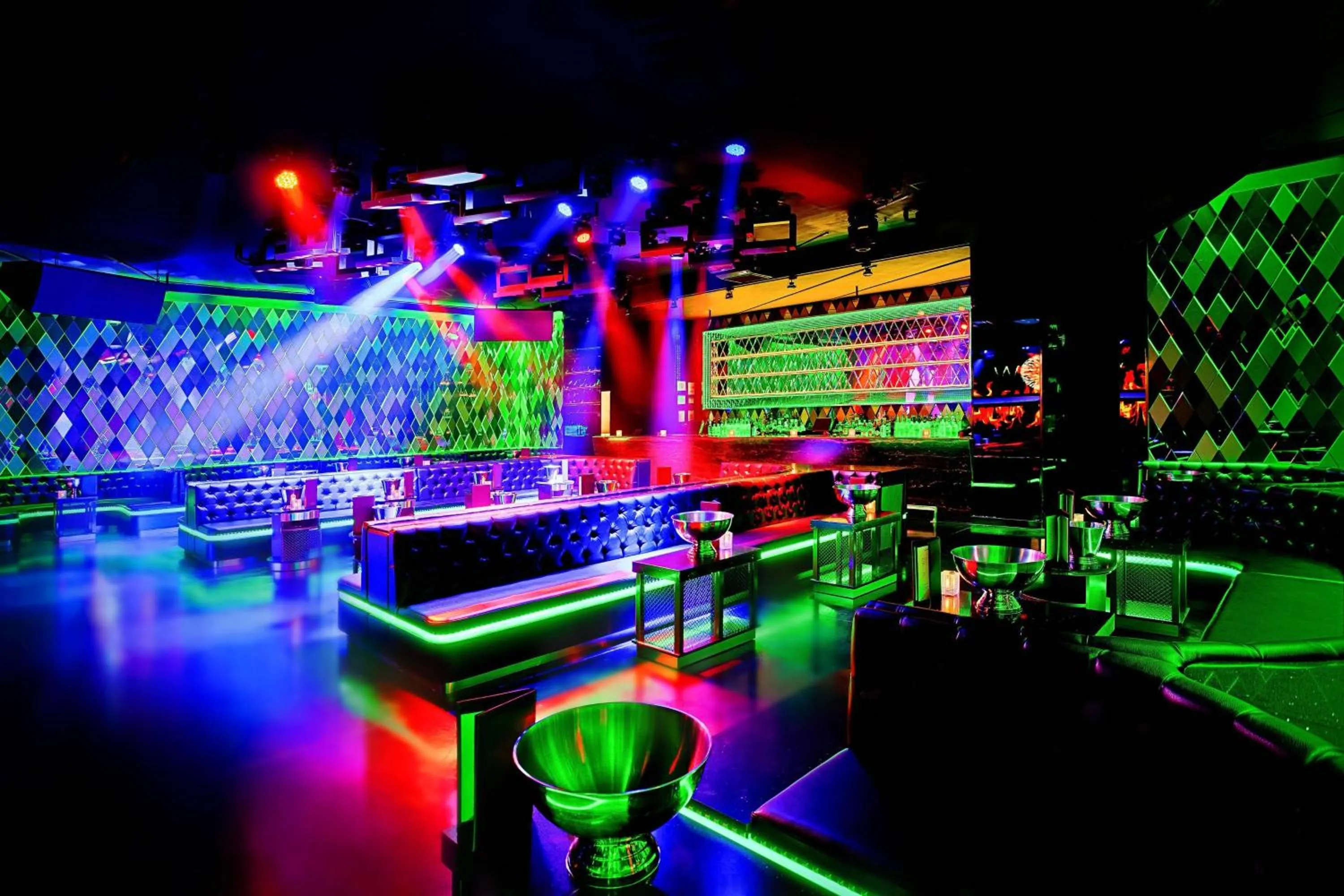 Restaurant/places to eat in W South Beach