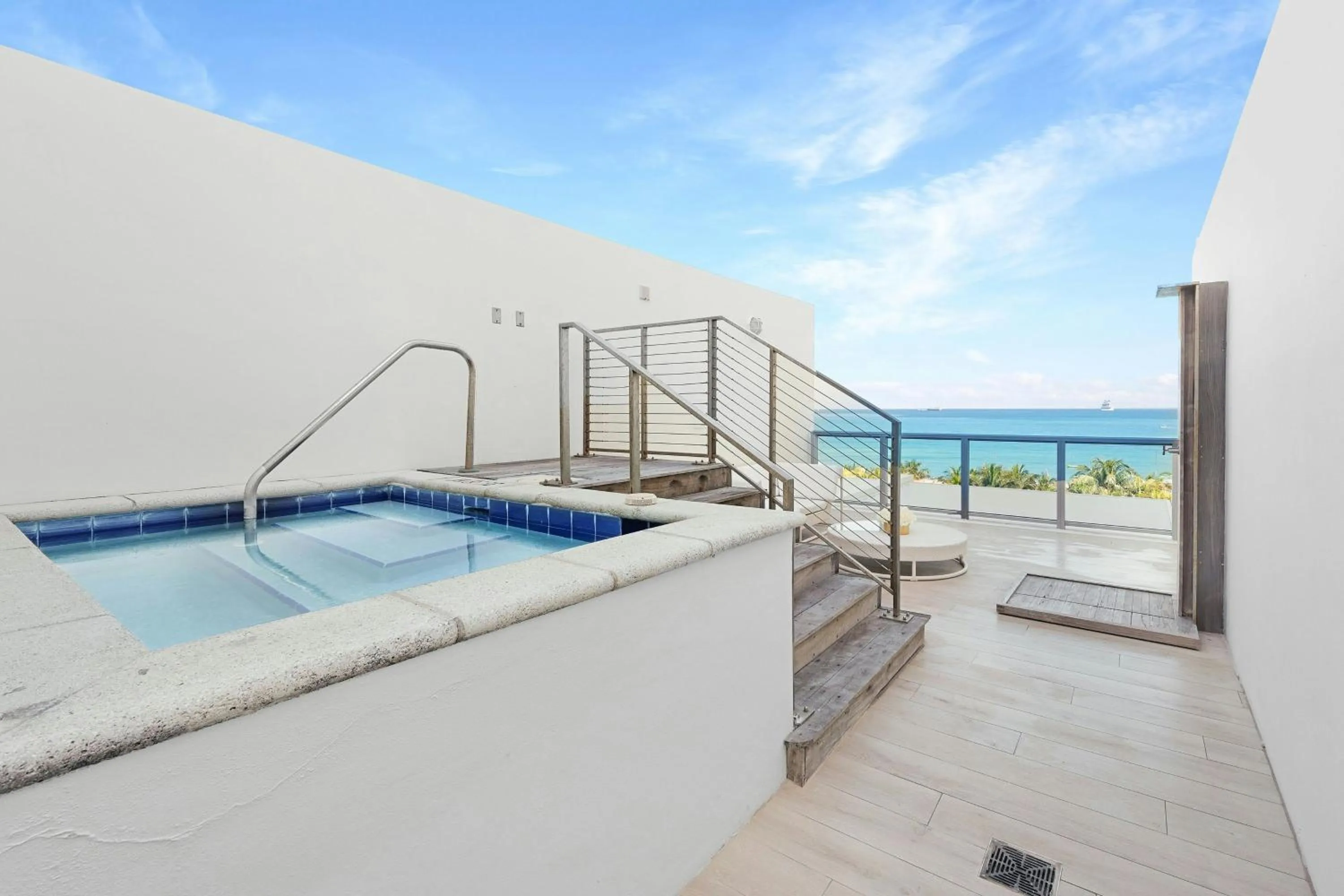 Swimming pool in W South Beach