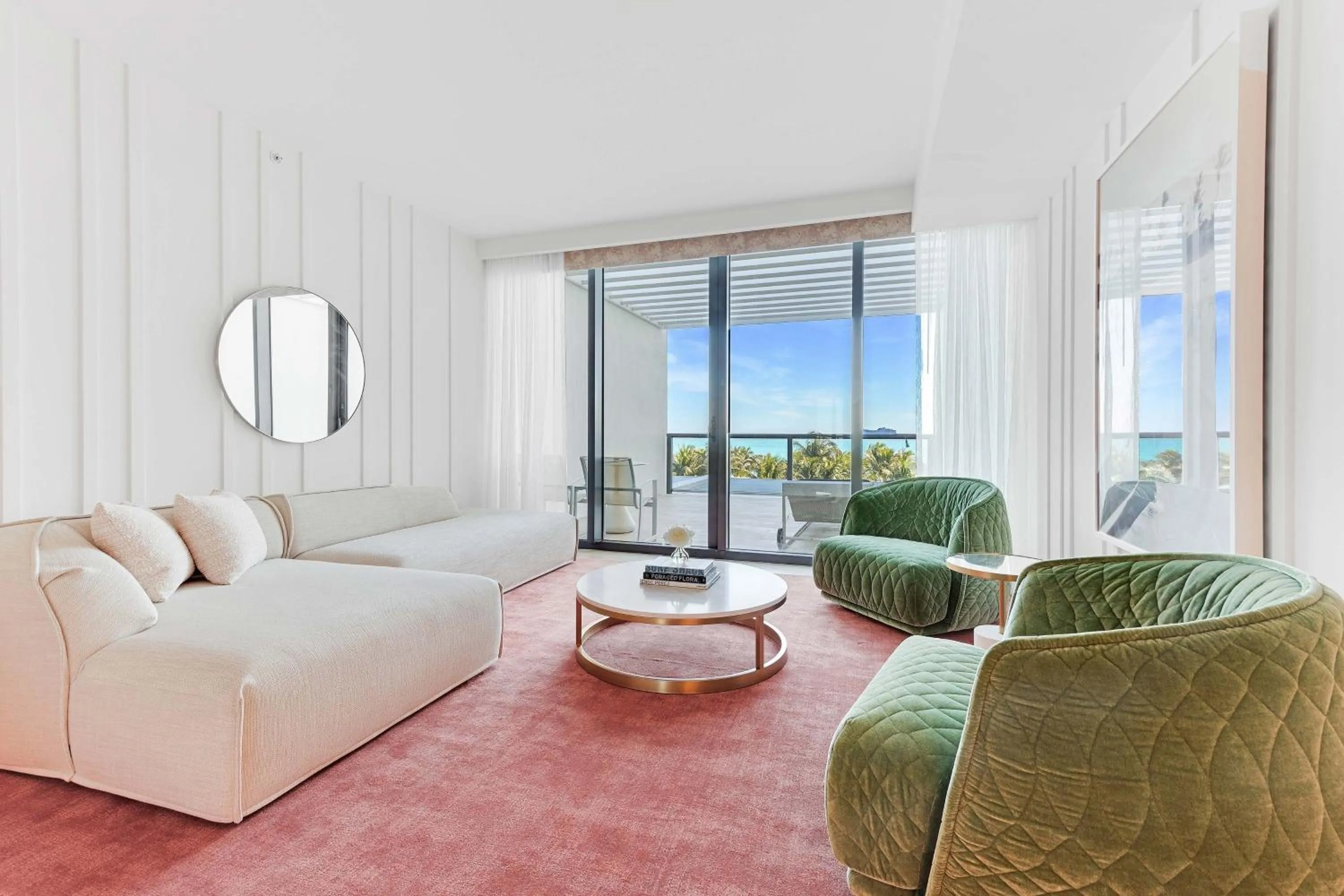 Photo of the whole room in W South Beach