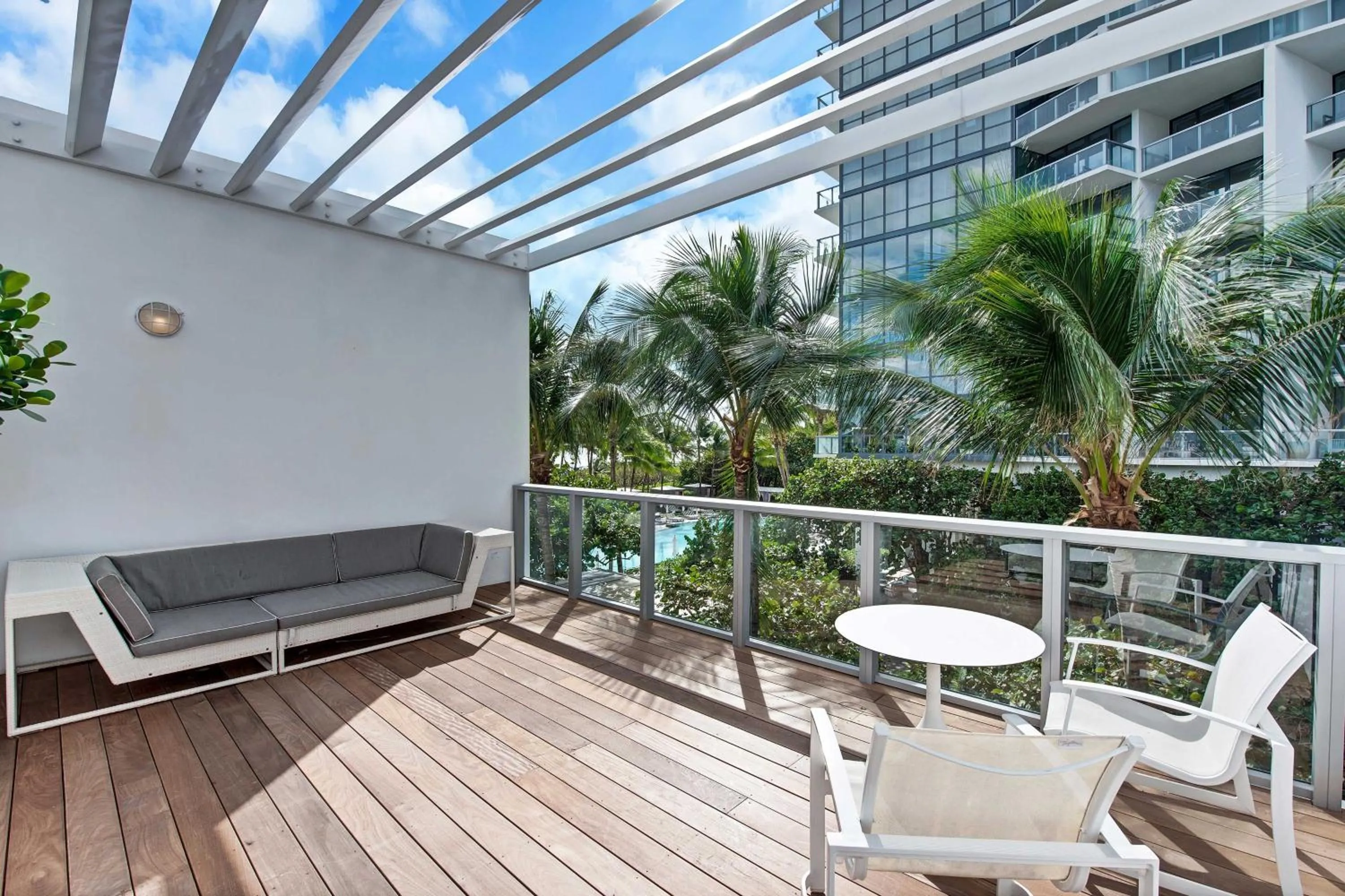 Swimming pool in W South Beach