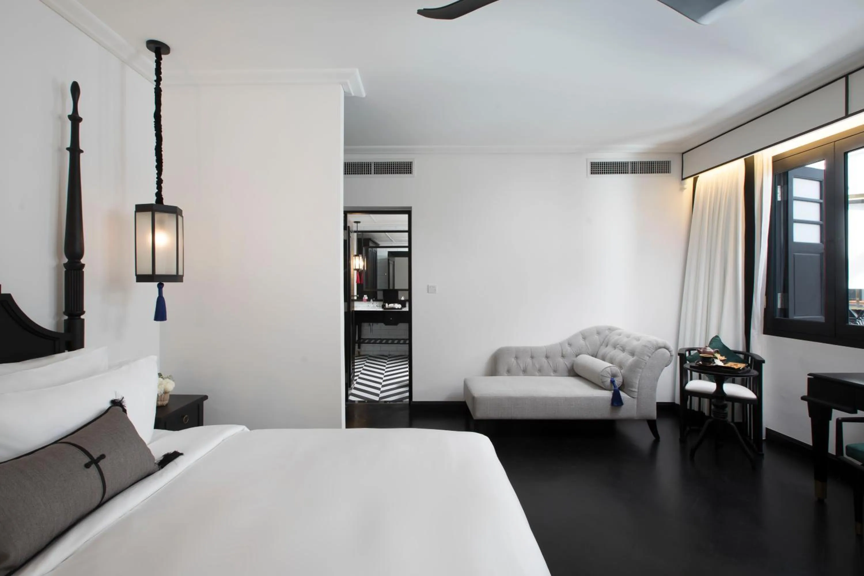 Photo of the whole room, Bed in Liu Men Melaka