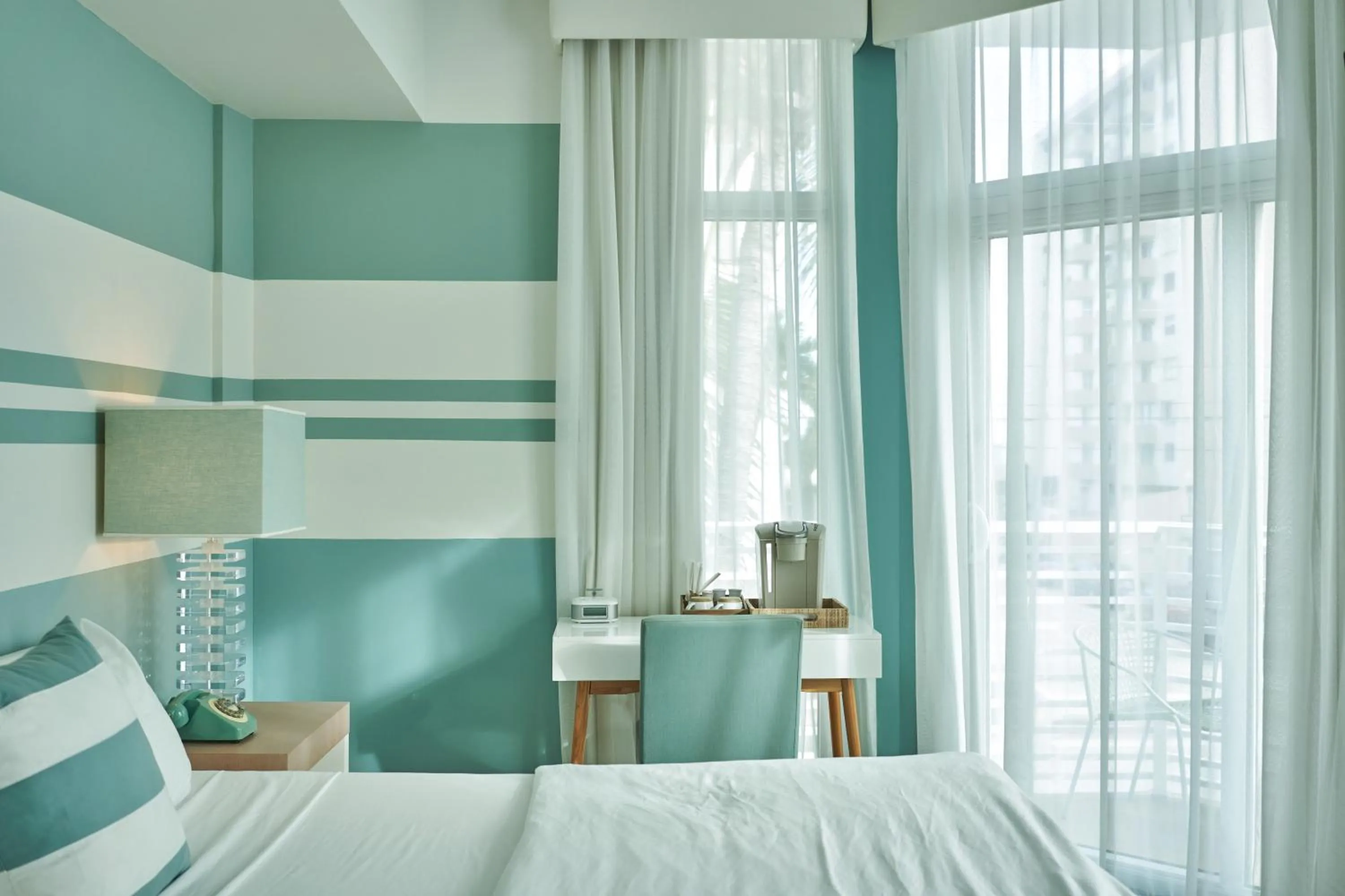 Balcony/Terrace, Bed in The Local House