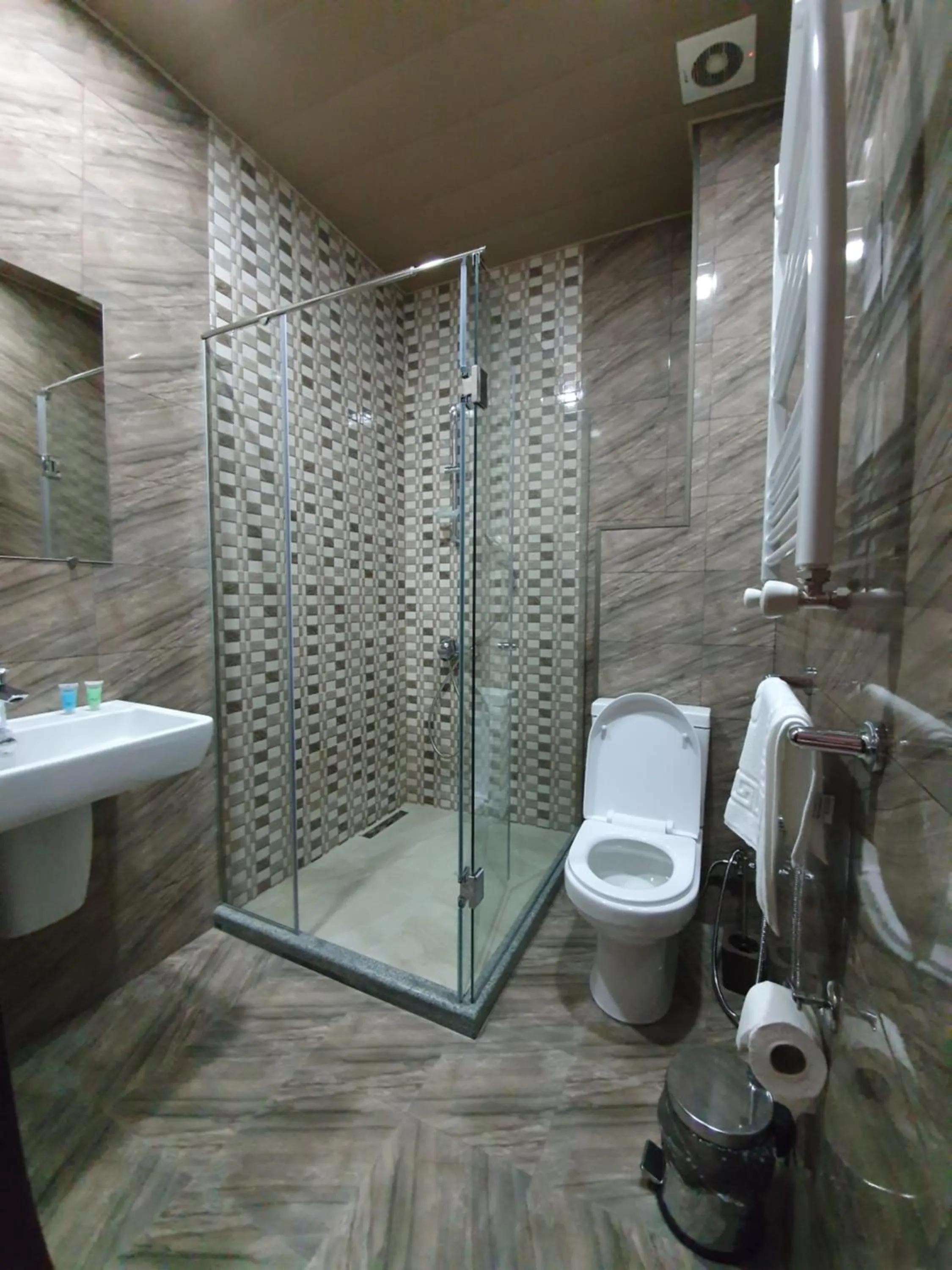 Shower in Hotel Soft