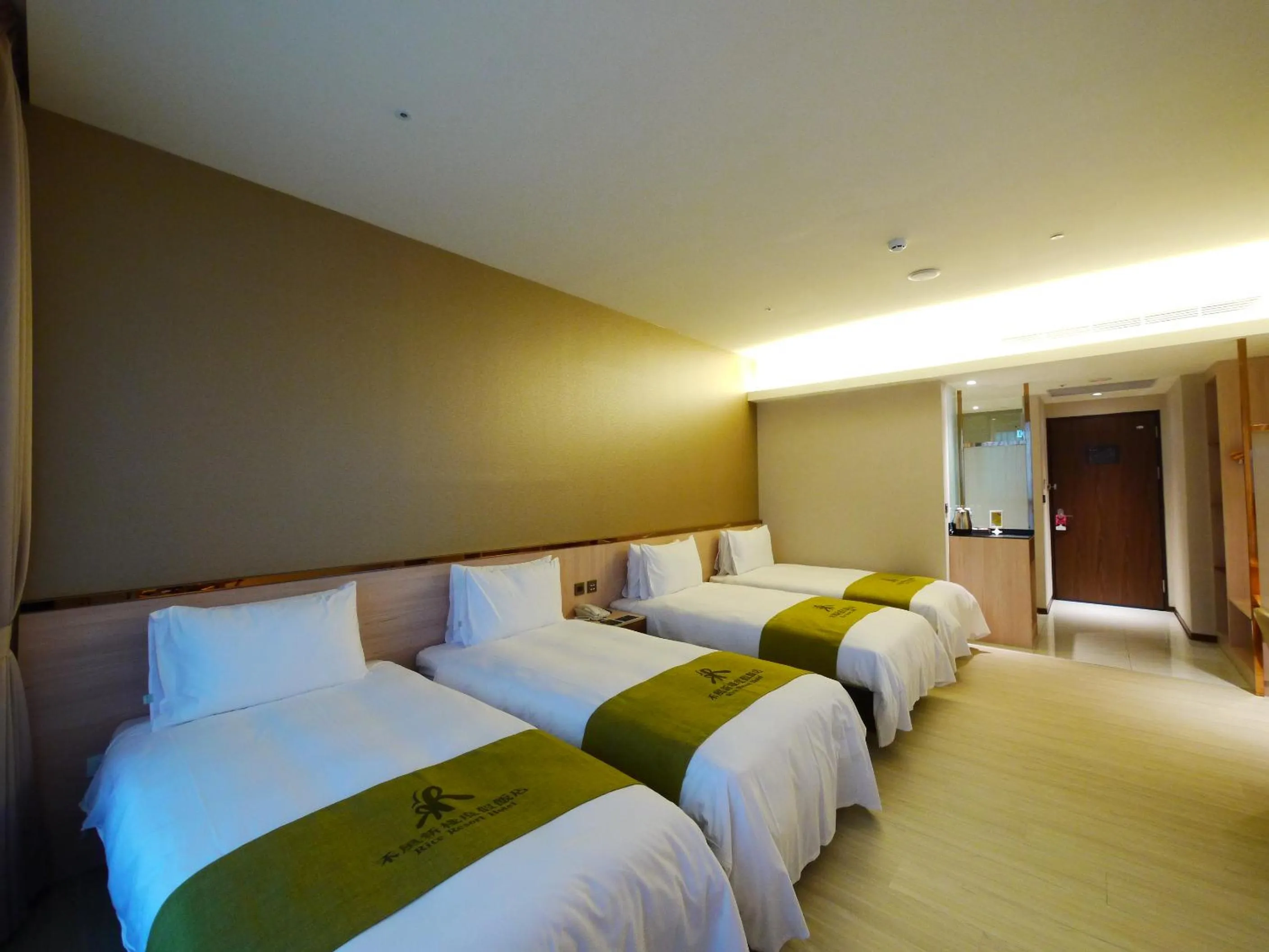 Bed in Rice Resort Hotel