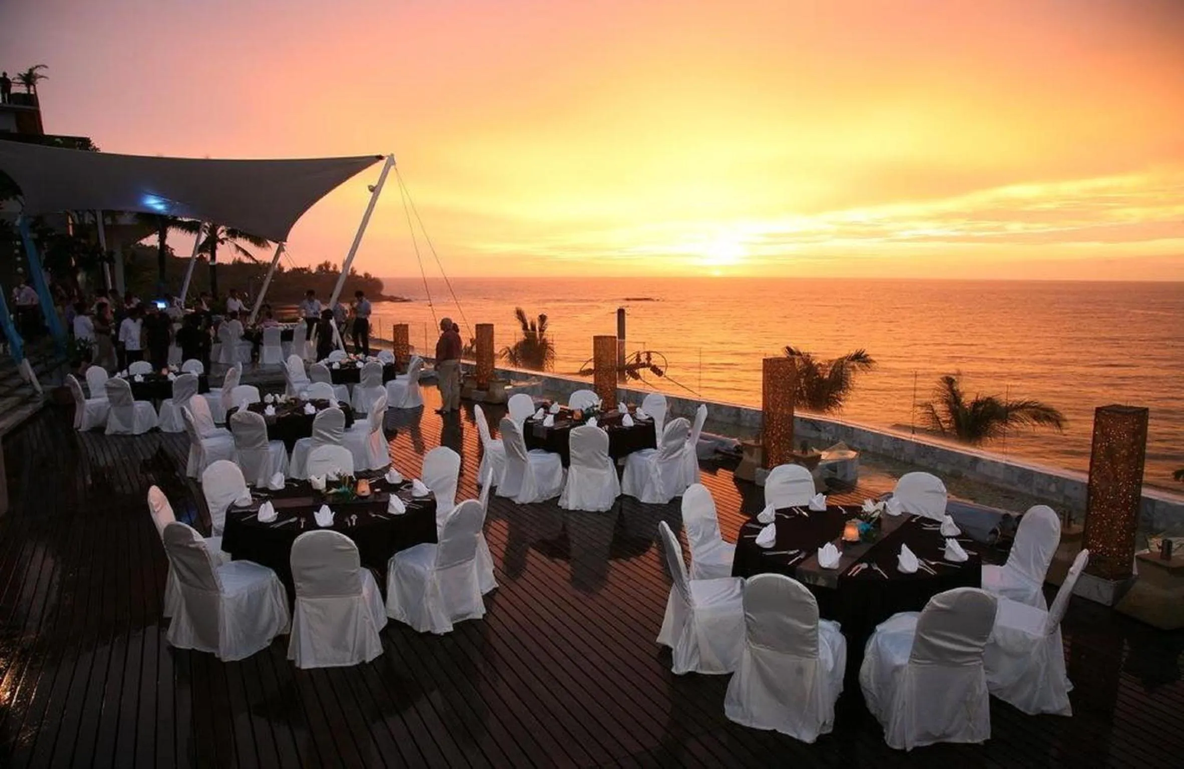 Restaurant/places to eat in Cape Sienna Phuket Gourmet Hotel & Villas - SHA Extra Plus