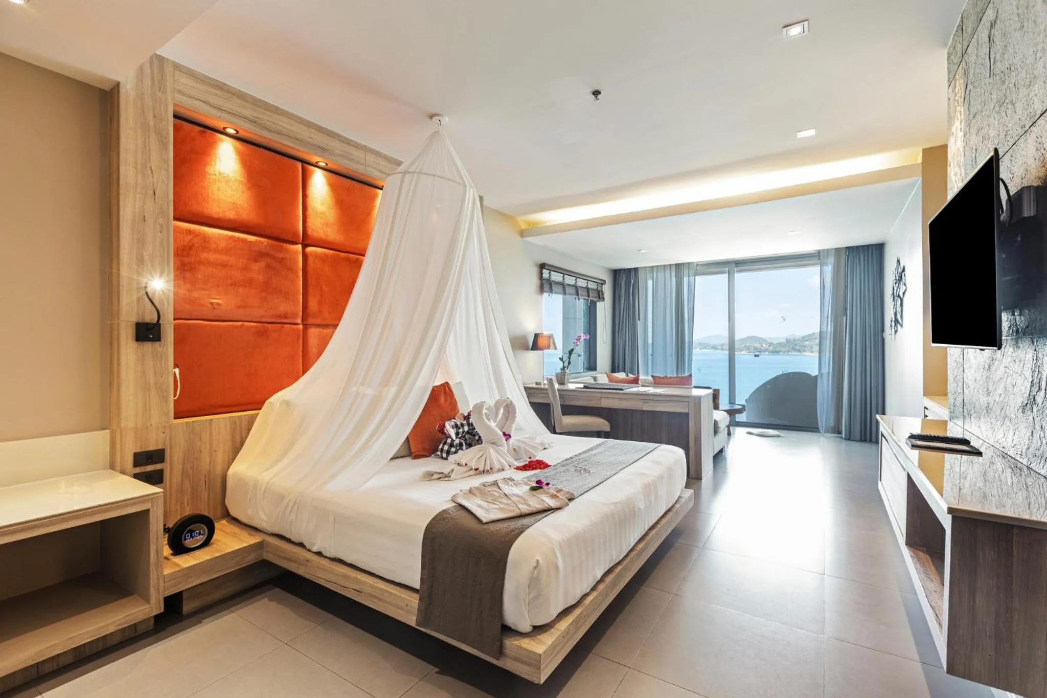 Bed in Cape Sienna Phuket Gourmet Hotel & Villas - SHA Extra Plus