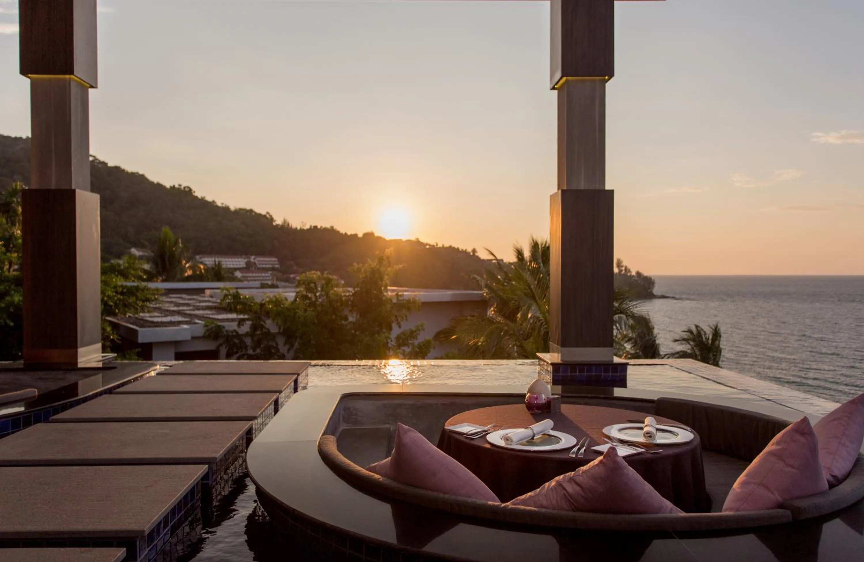 Restaurant/places to eat in Cape Sienna Phuket Gourmet Hotel & Villas - SHA Extra Plus