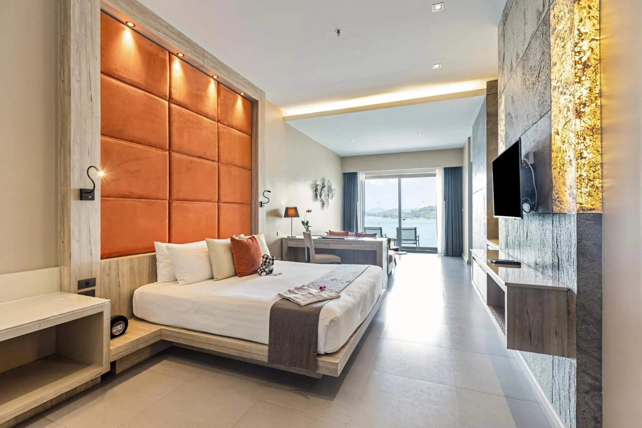 Bed in Cape Sienna Phuket Gourmet Hotel & Villas - SHA Extra Plus