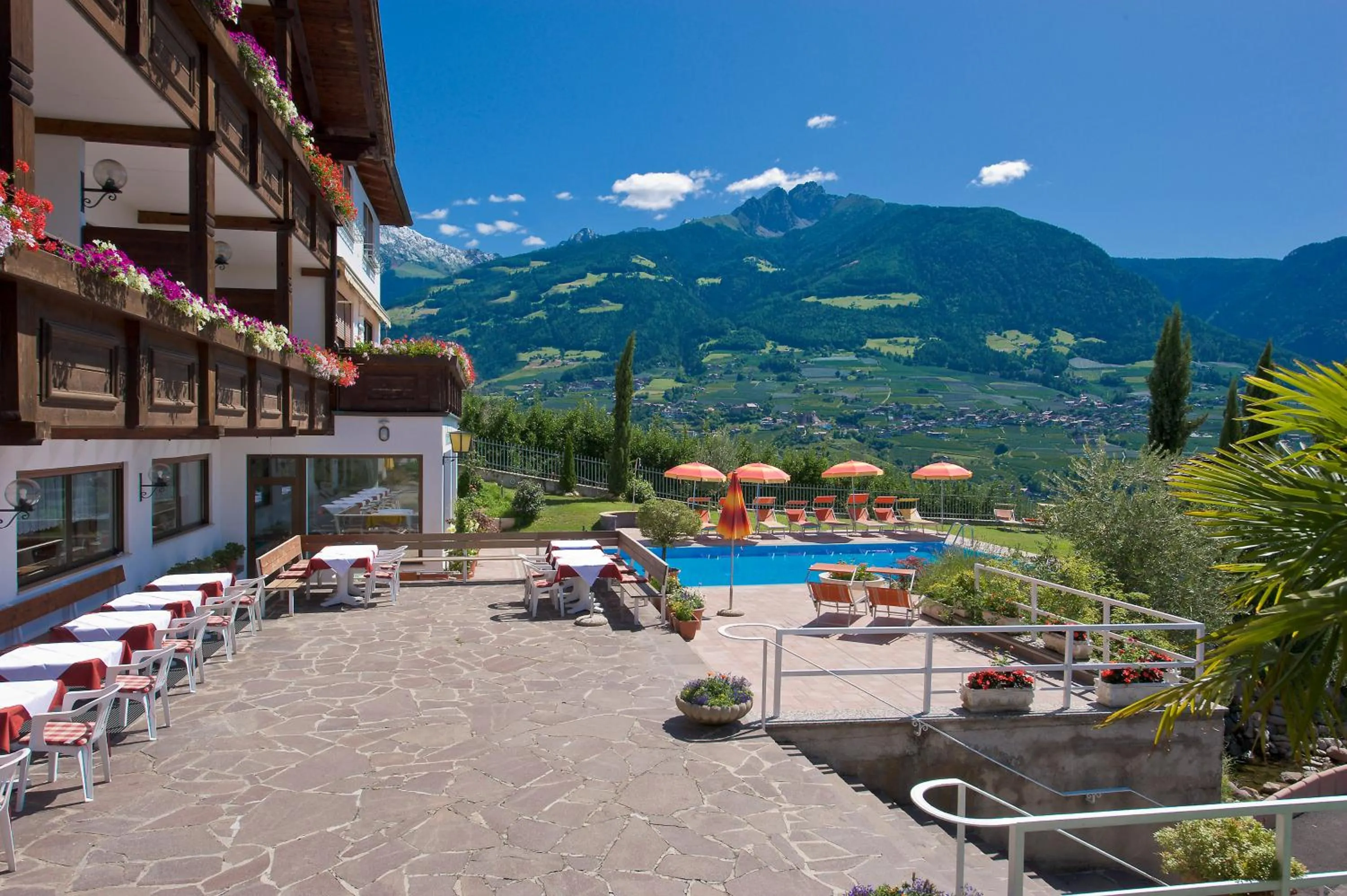 Restaurant/places to eat in Hotel Appartement Inge