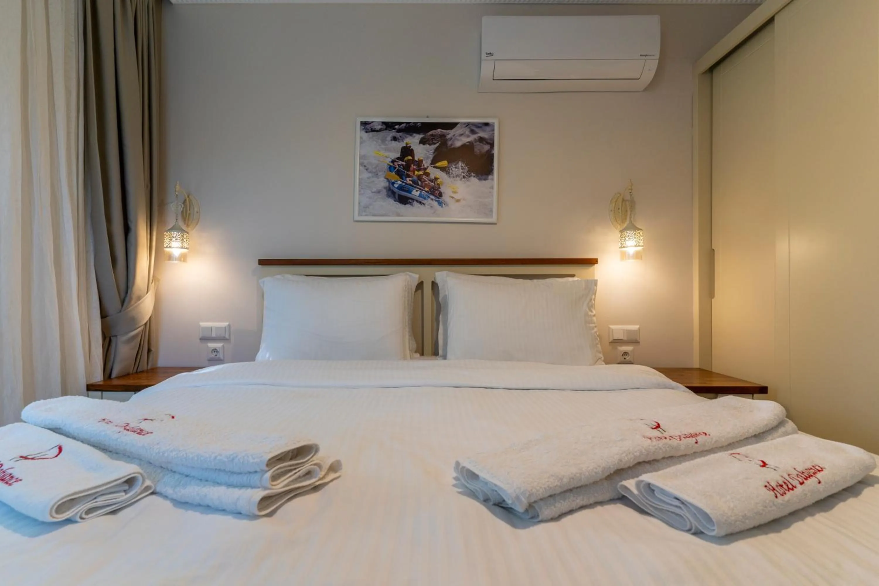 Bed in HOTEL DALYANCE