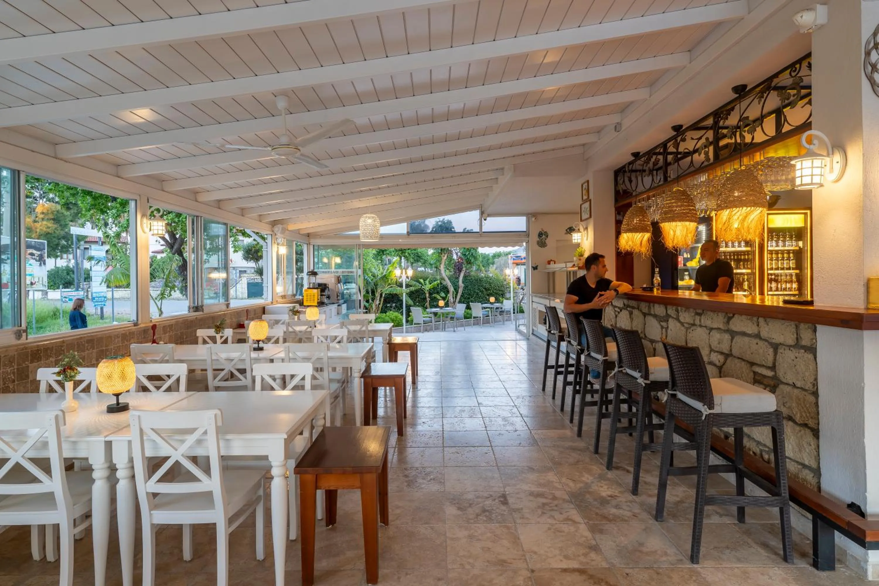 Restaurant/places to eat in HOTEL DALYANCE