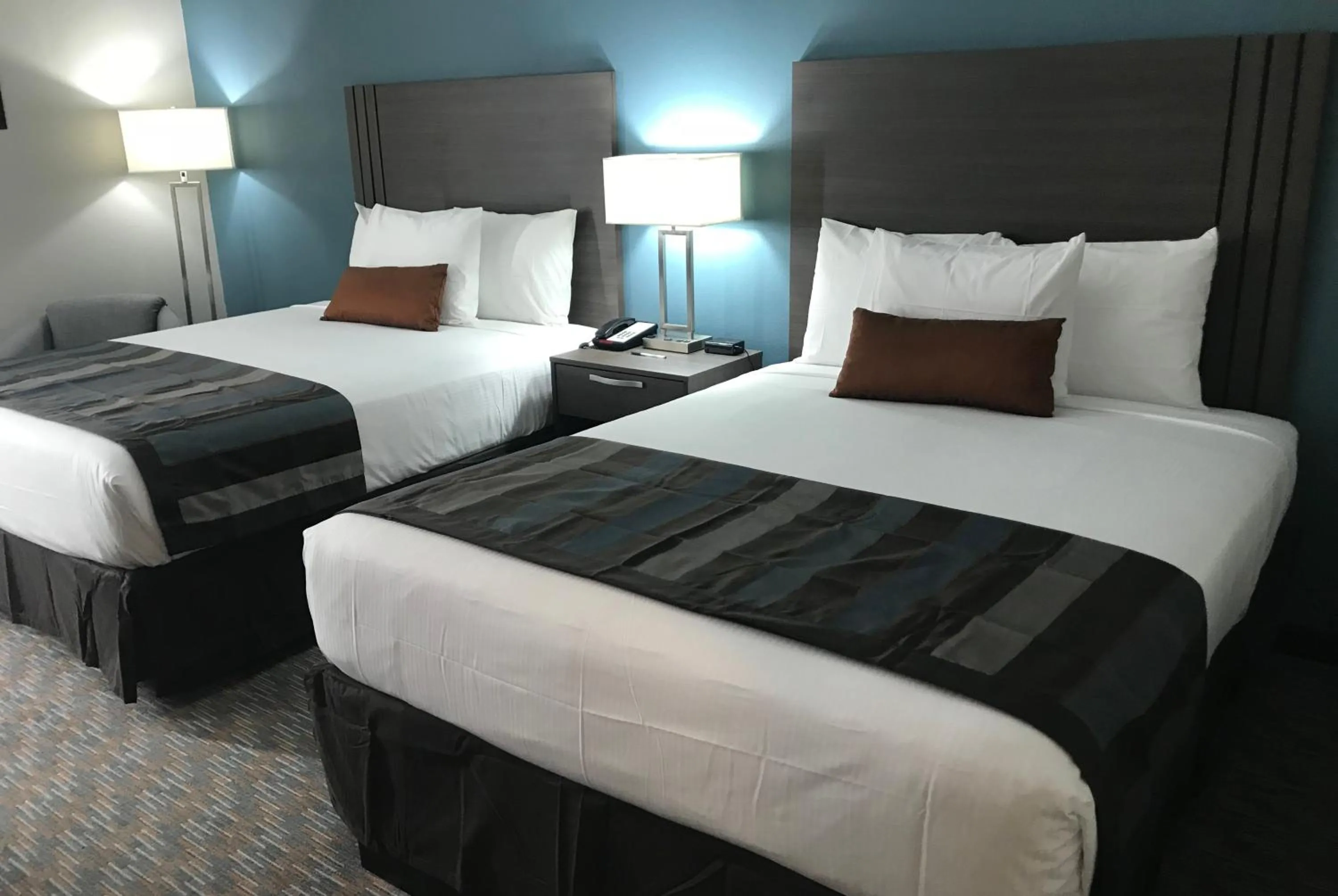 Bedroom, Bed in Nobile Hotel Parkway at Celebration Orlando Very Close to Disney Theme Parks