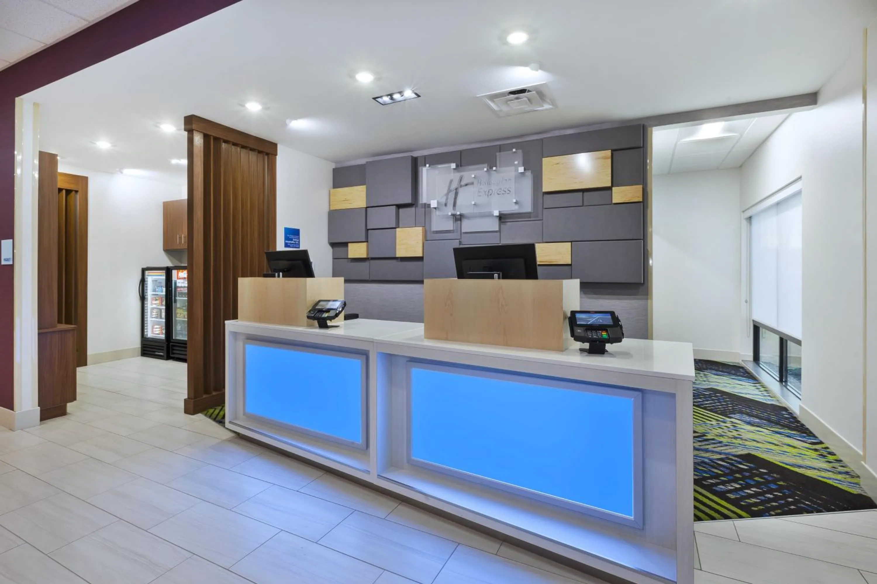 Property building in Holiday Inn Express & Suites - Painesville - Concord by IHG