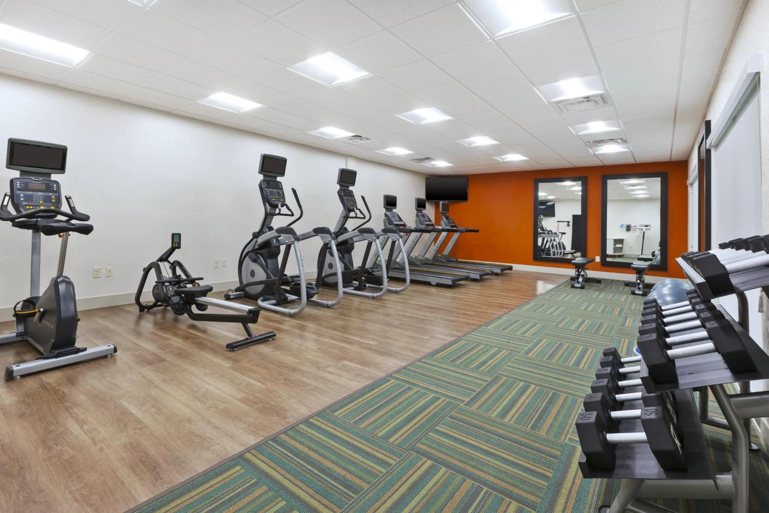 Fitness centre/facilities in Holiday Inn Express & Suites - Painesville - Concord by IHG