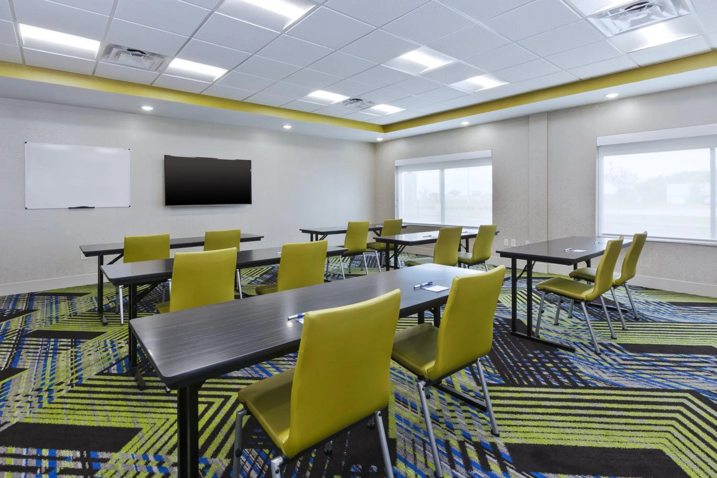 Meeting/conference room in Holiday Inn Express & Suites - Painesville - Concord by IHG
