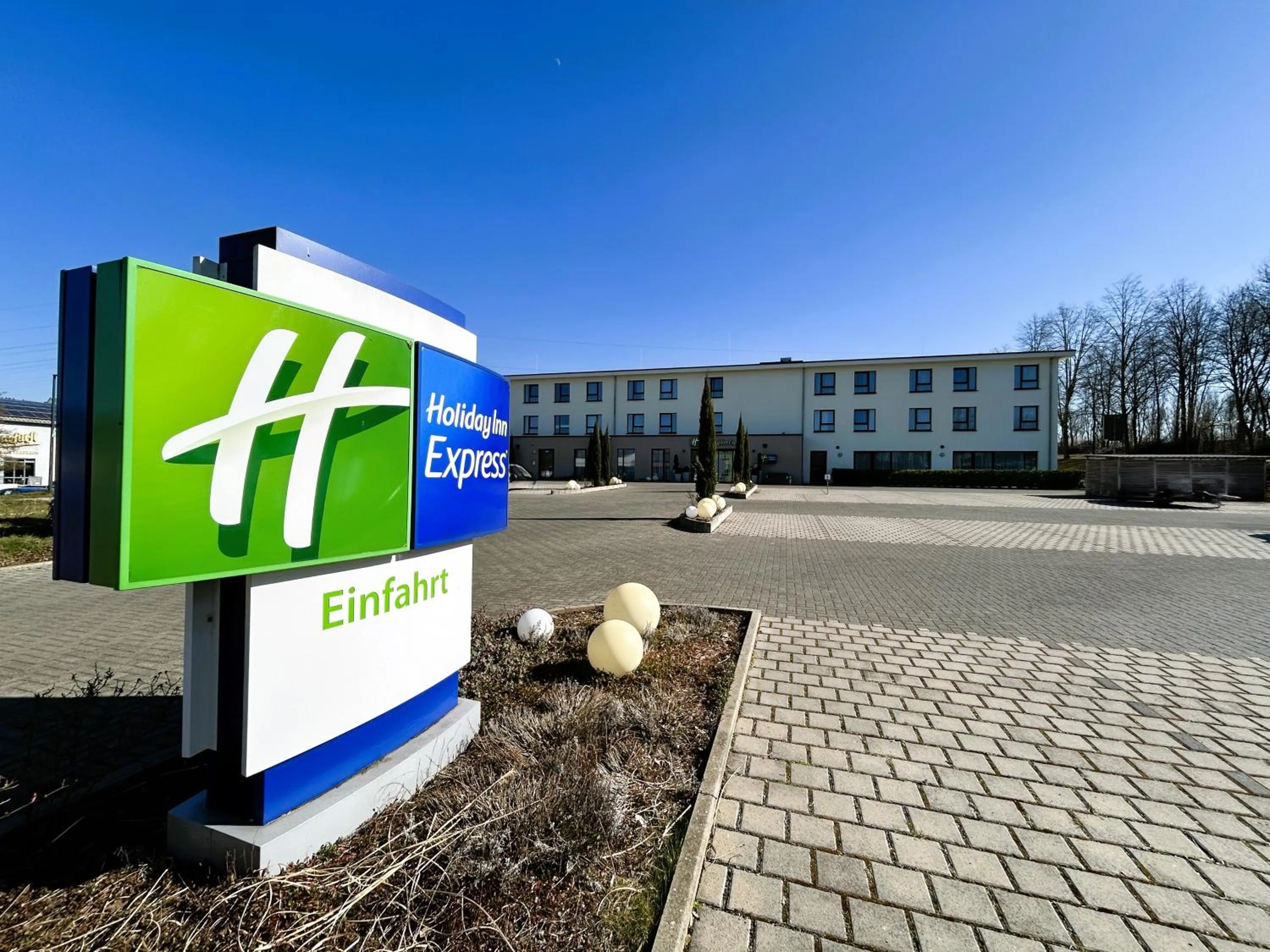 Property building in Holiday Inn Express - Merzig by IHG