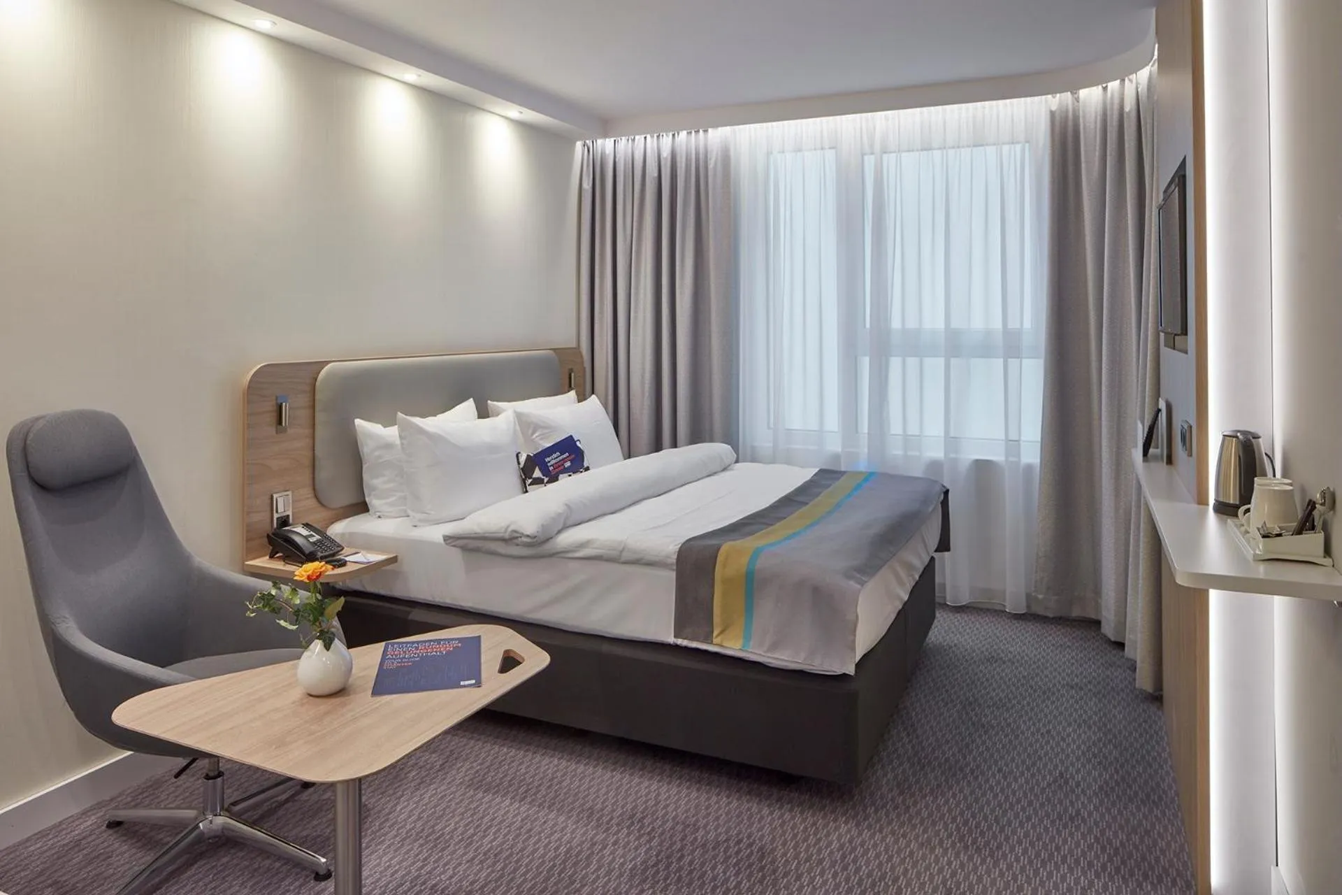 Bed in Holiday Inn Express - Merzig by IHG