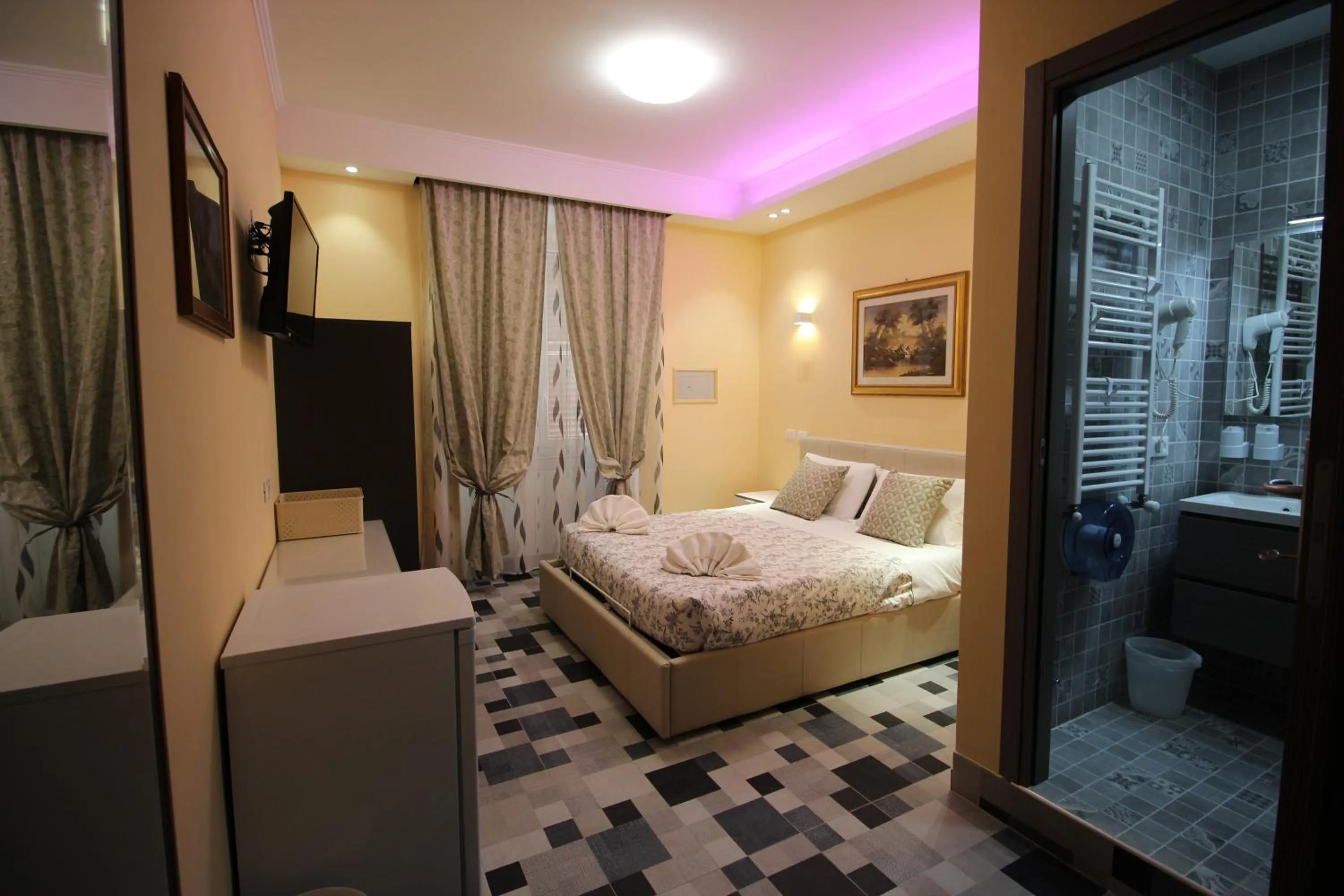 Bed in Quest House Lihong