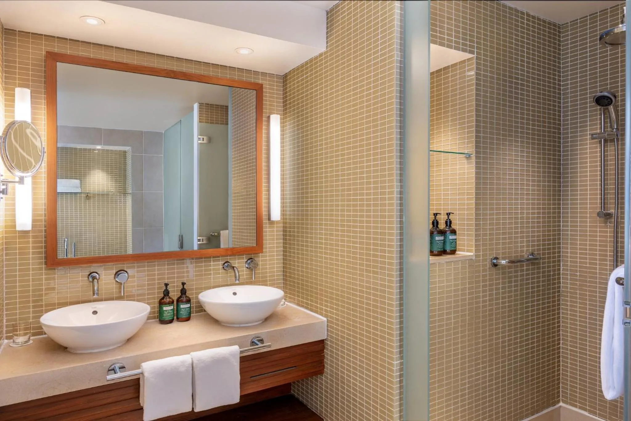Bathroom in Yas Plaza Marina by IHG