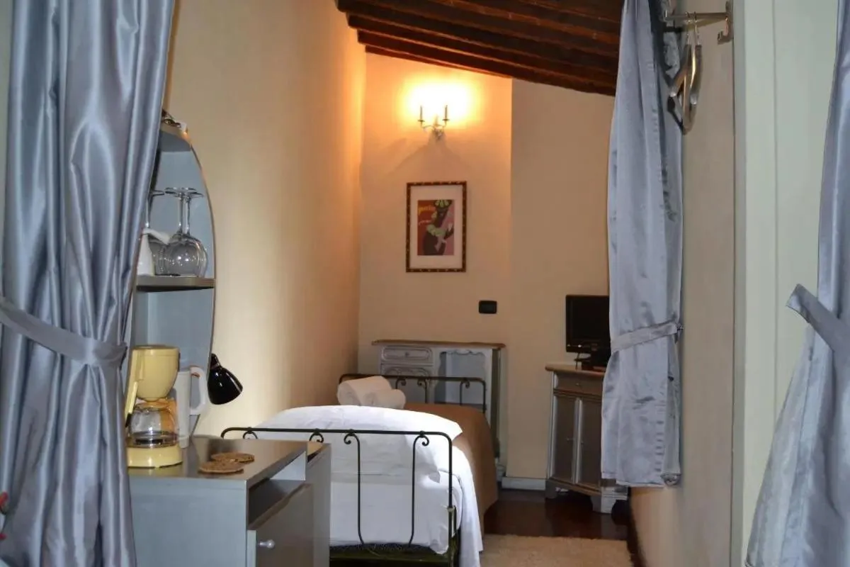 Bed in The Black Sheep B&B