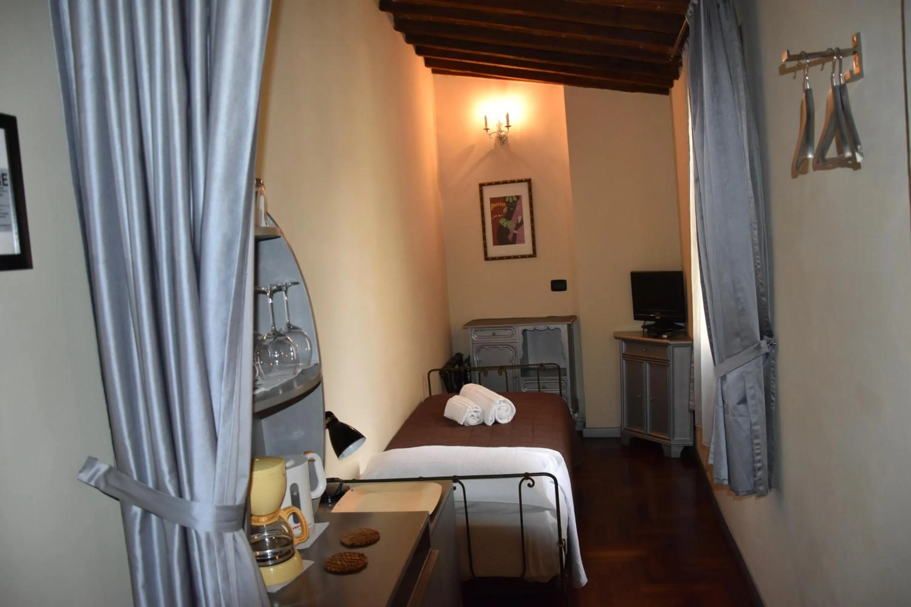 Bed in The Black Sheep B&B