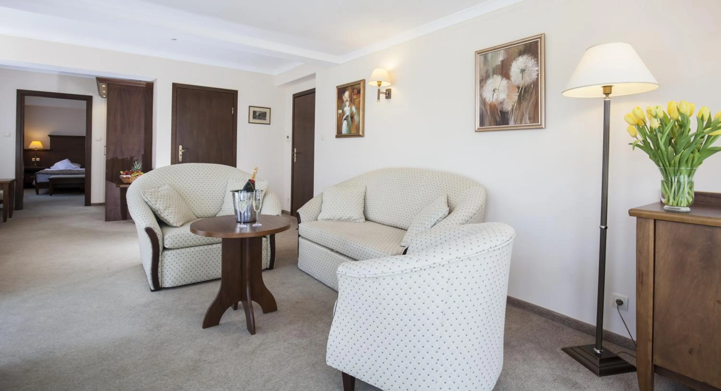 Communal lounge/ TV room in Hotel Lubicz