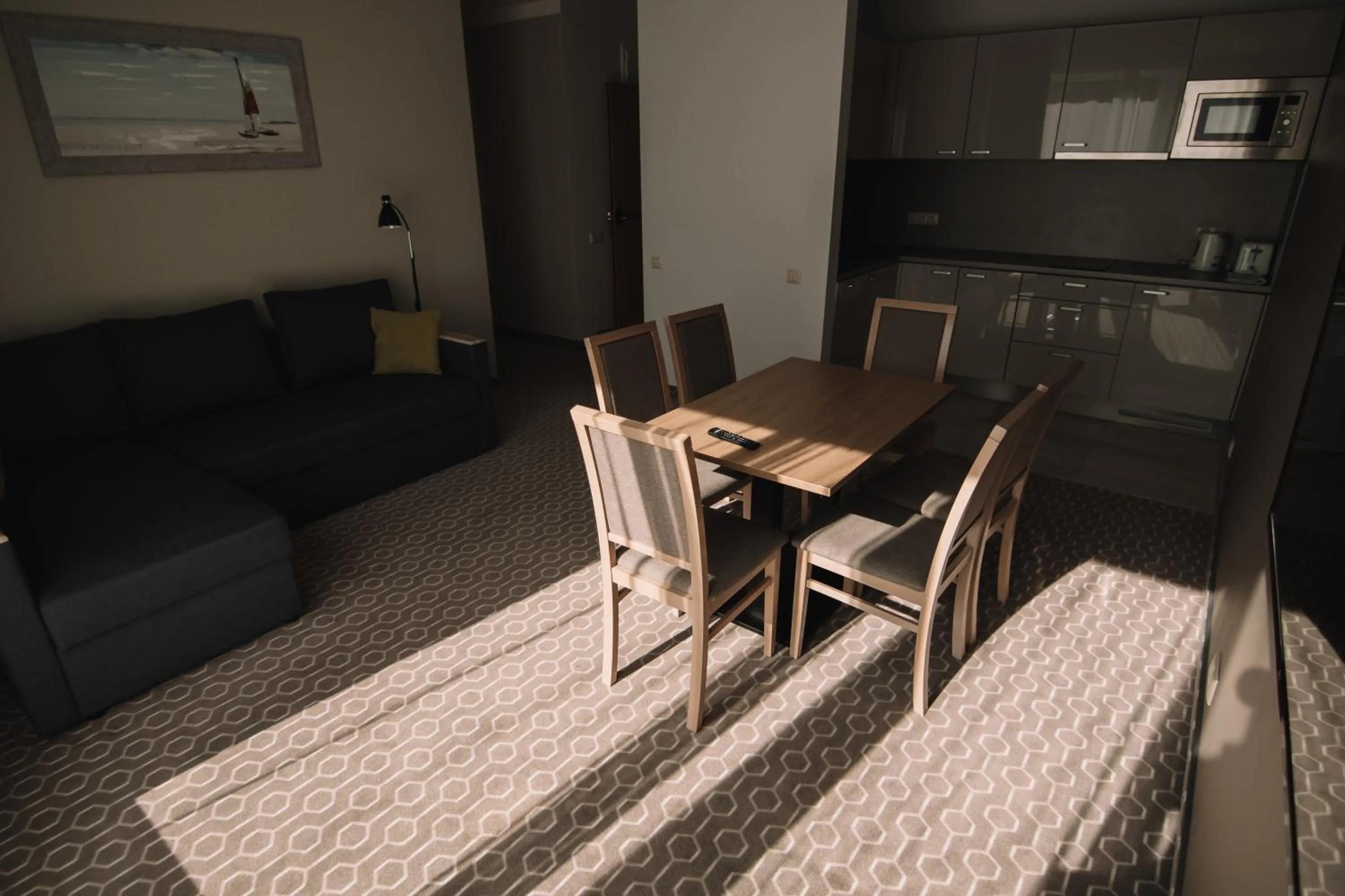 Kitchen or kitchenette in Merepargi ApartHotel & Cafe