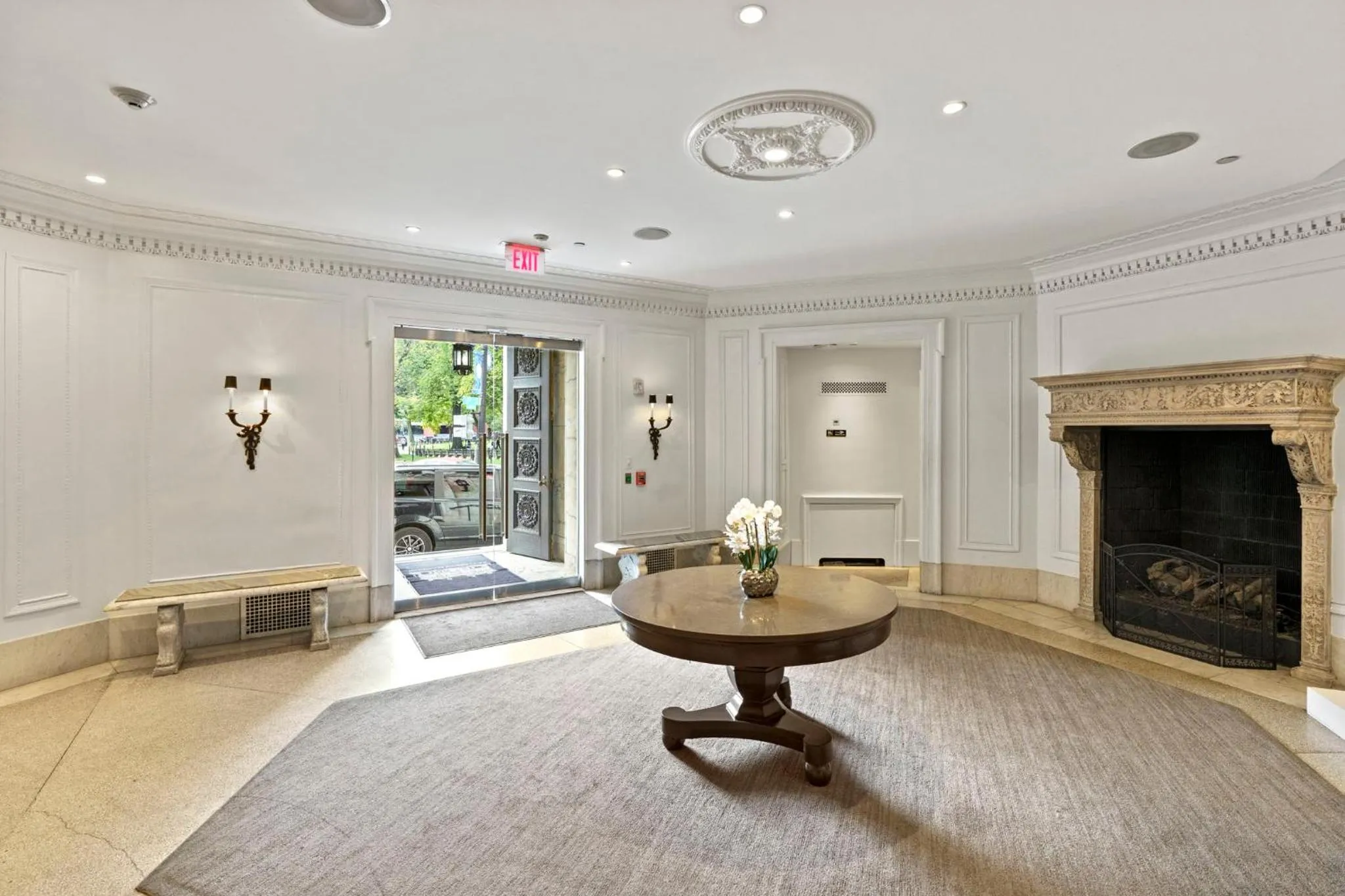 Lobby or reception in Placemakr Dupont Circle