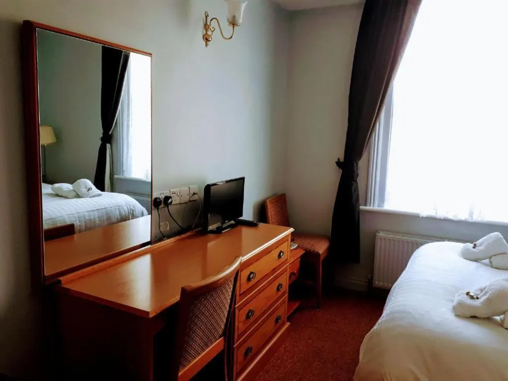 Bedroom, Bed in OYO No 3