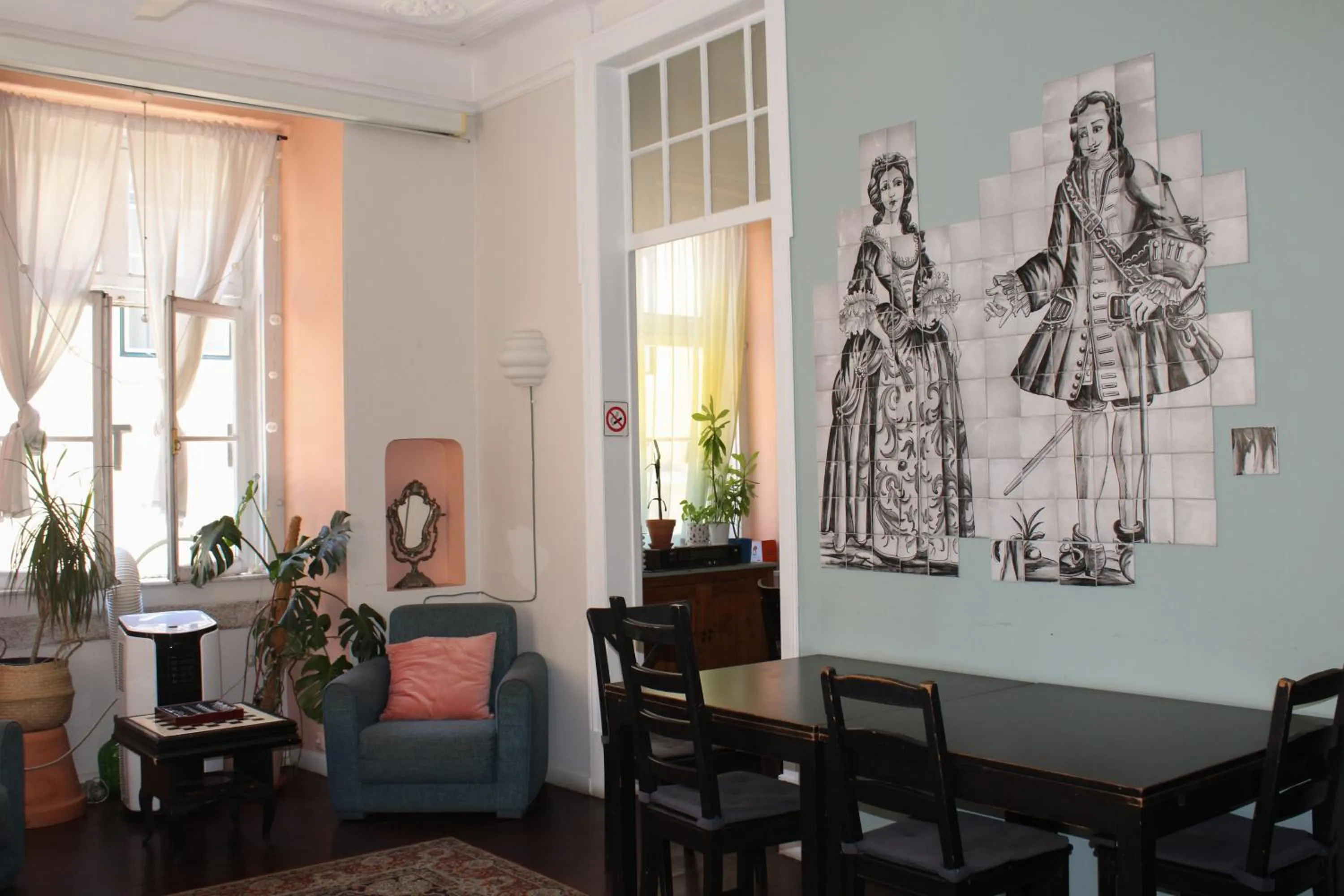 Living room in Rossio Hostel