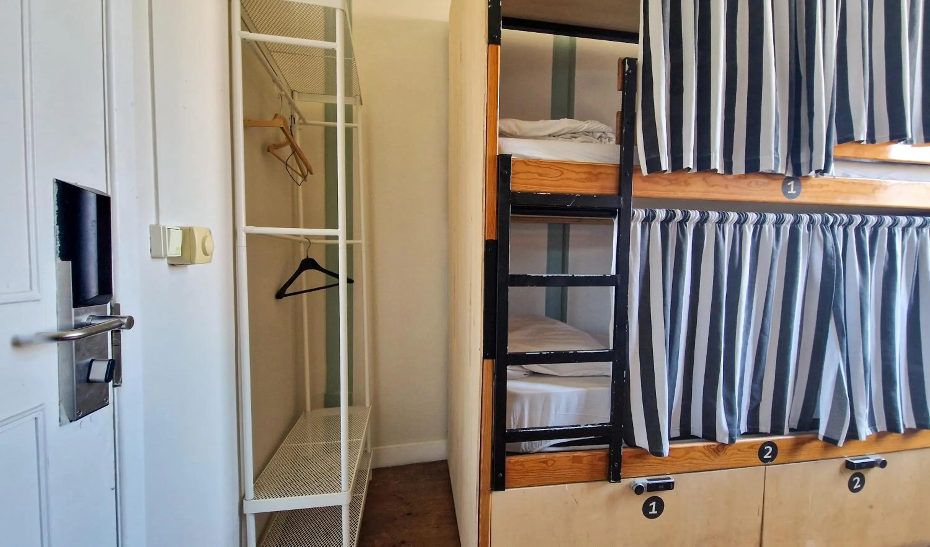 bunk bed, Bed in Rossio Hostel