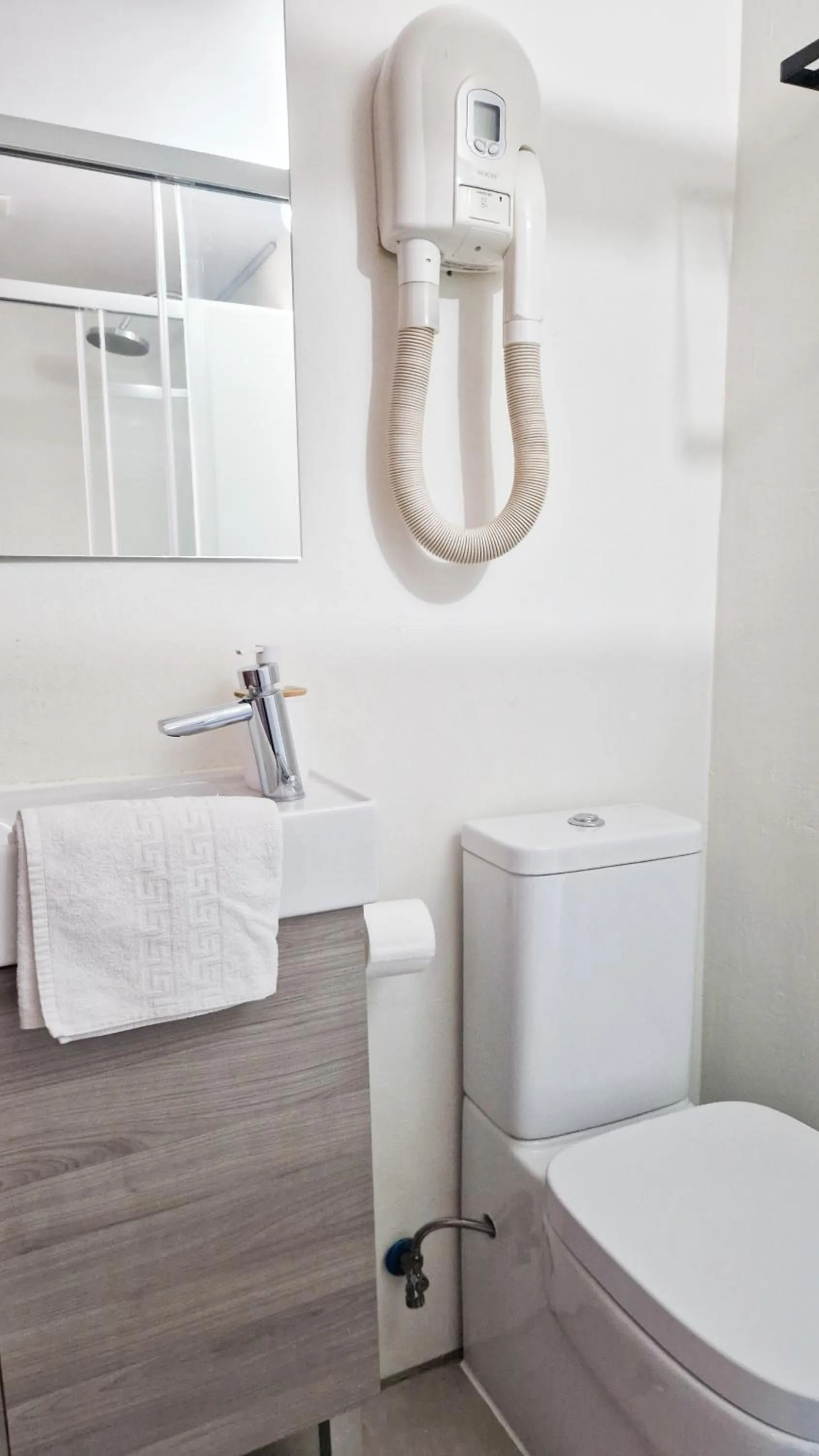 Bathroom in Rossio Hostel