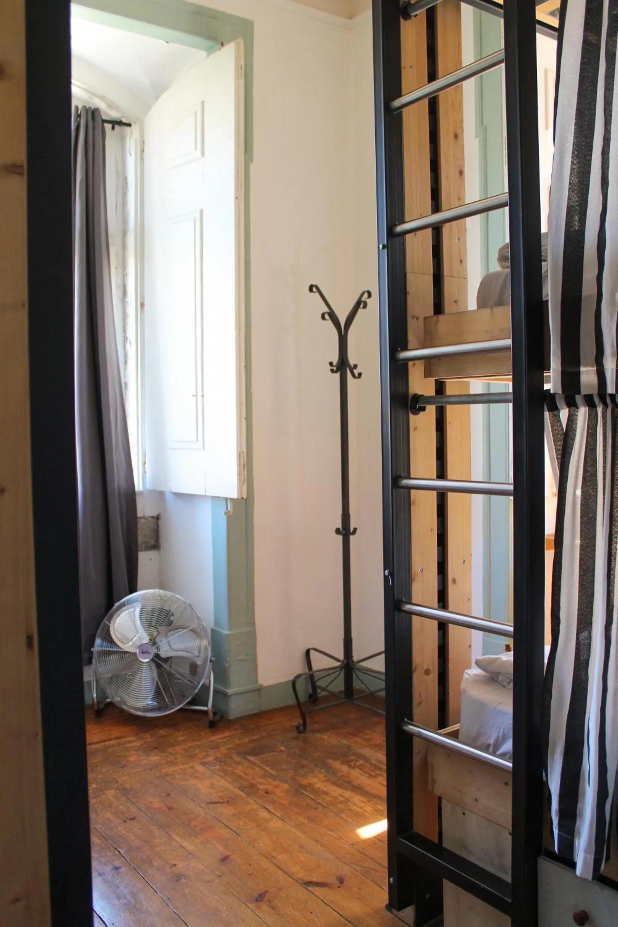 Bedroom in Rossio Hostel