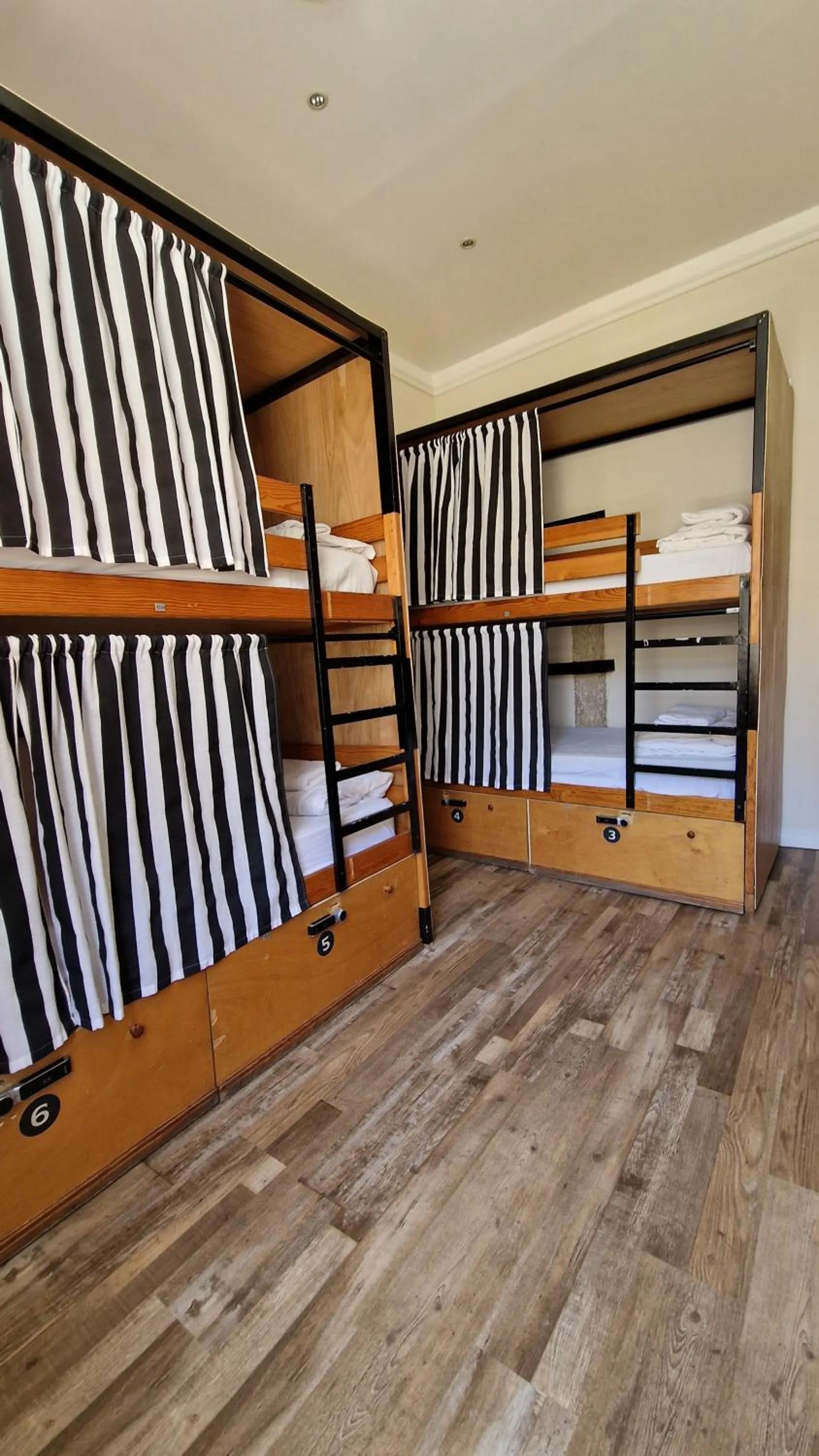 bunk bed, Bed in Rossio Hostel