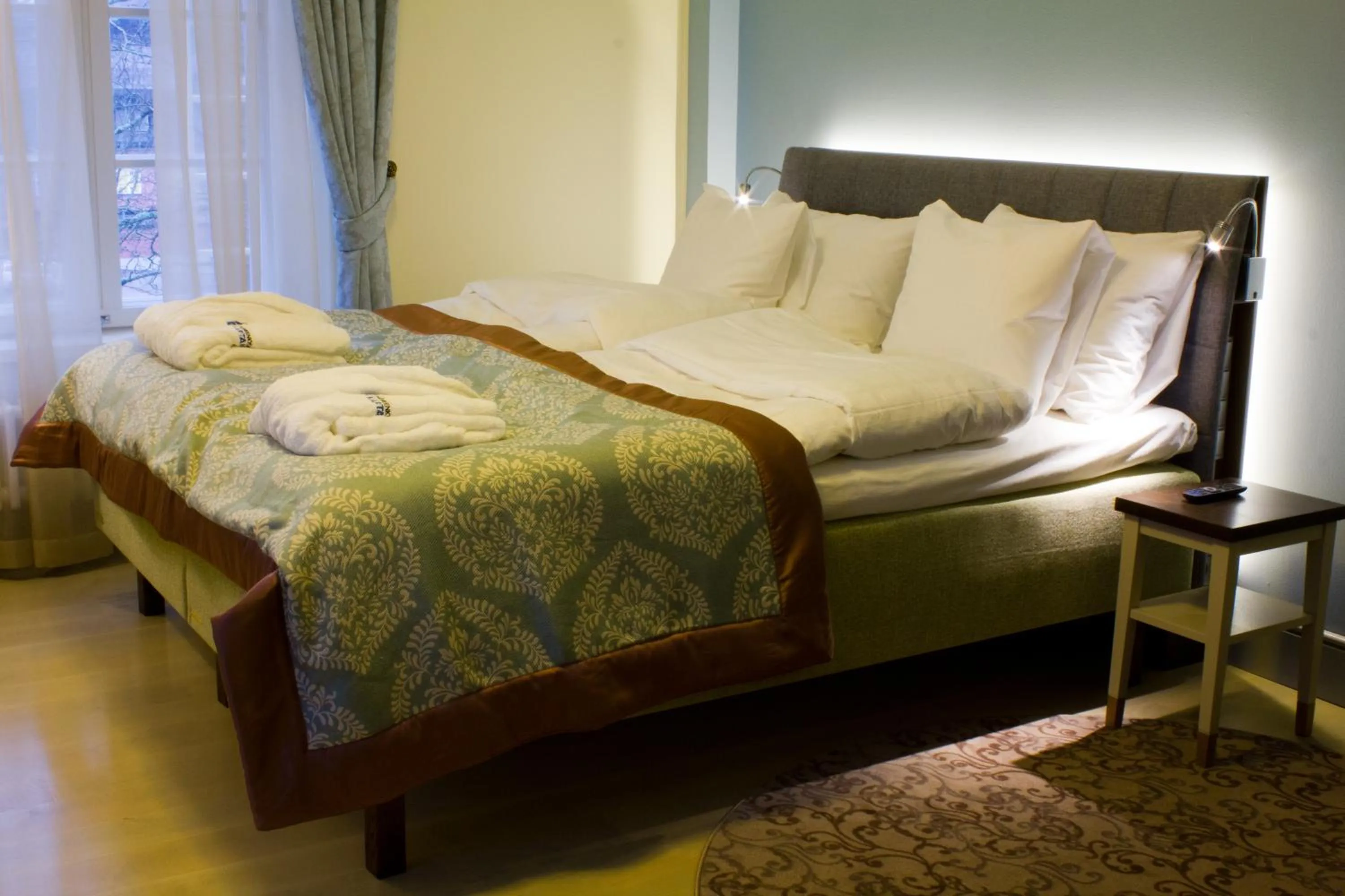 Bed in Hämeenkylän Kartano